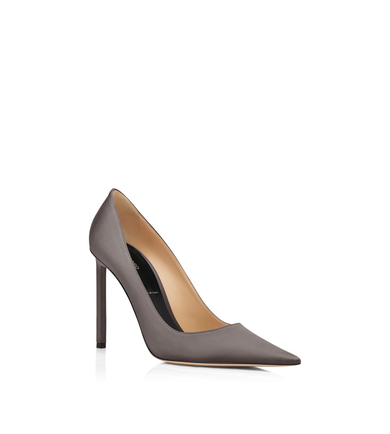 TOM FORD SATIN BETTY PUMP outlook