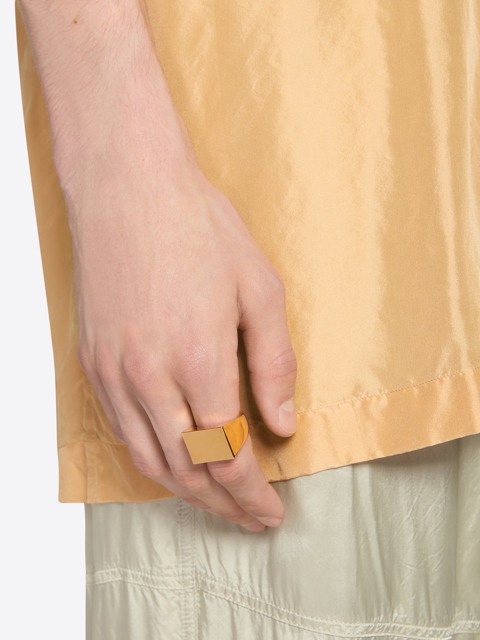 dries van noten リング DRIES VAN NOTEN Polished Signet Ring | Silver | FARFETCH