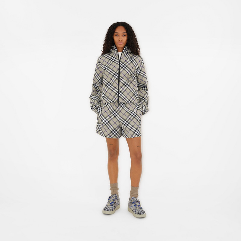 Burberry Cropped Reversible Check Jacket outlook