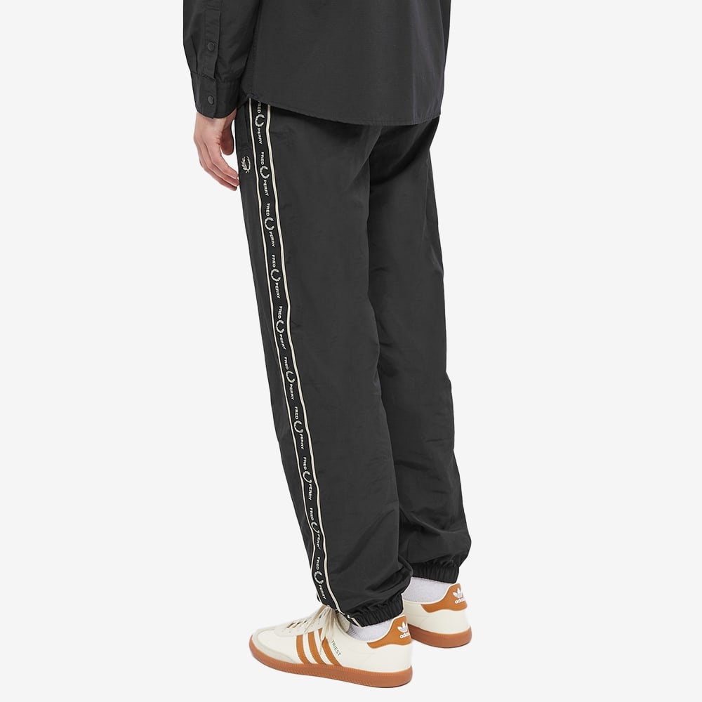 Fred Perry Taped Shell Pant - 3