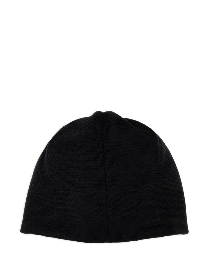 VETEMENTS logo-detail beanie hat outlook