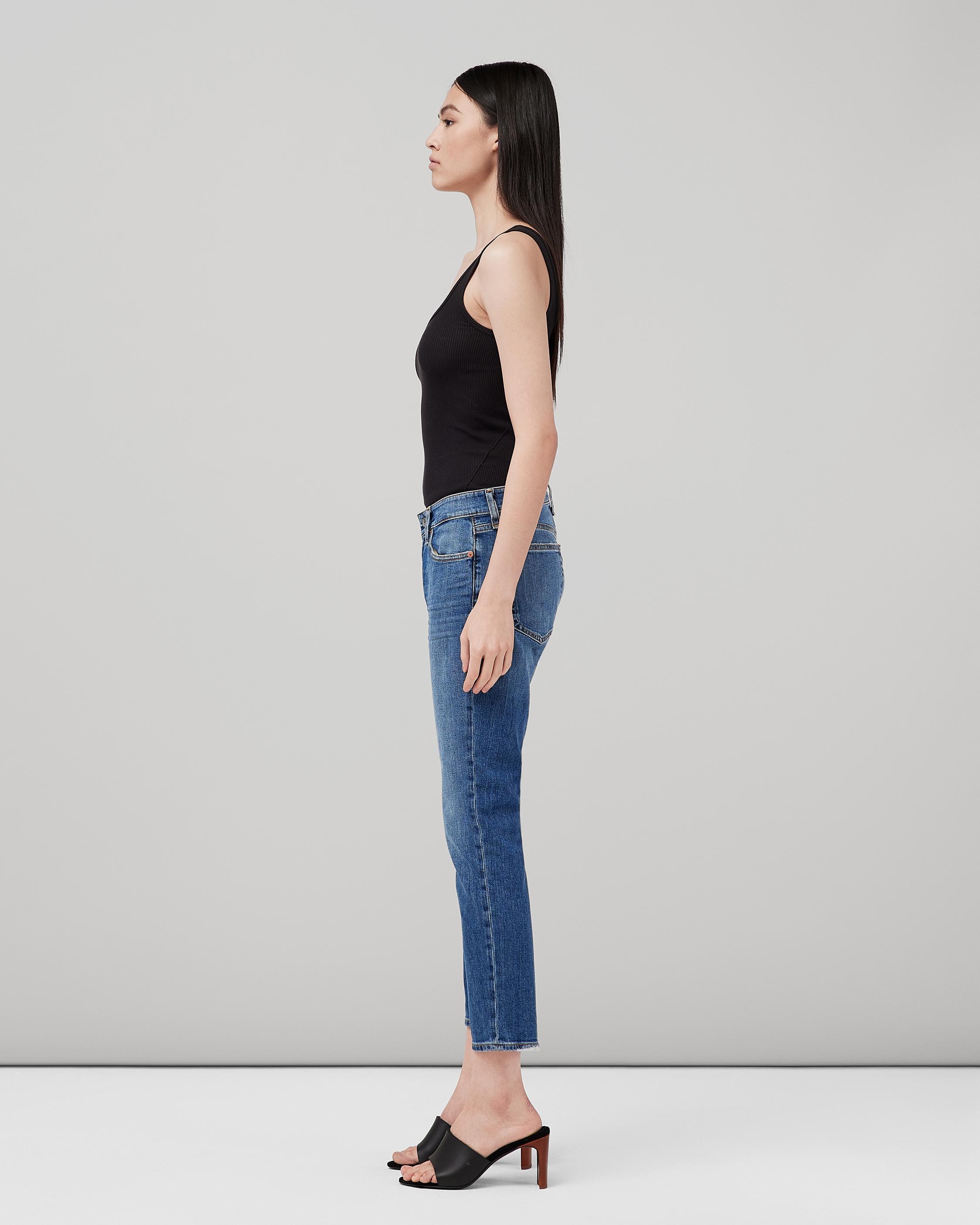 Dre Boyfriend - Julienne
Low-Rise Vintage Stretch Jean - 4