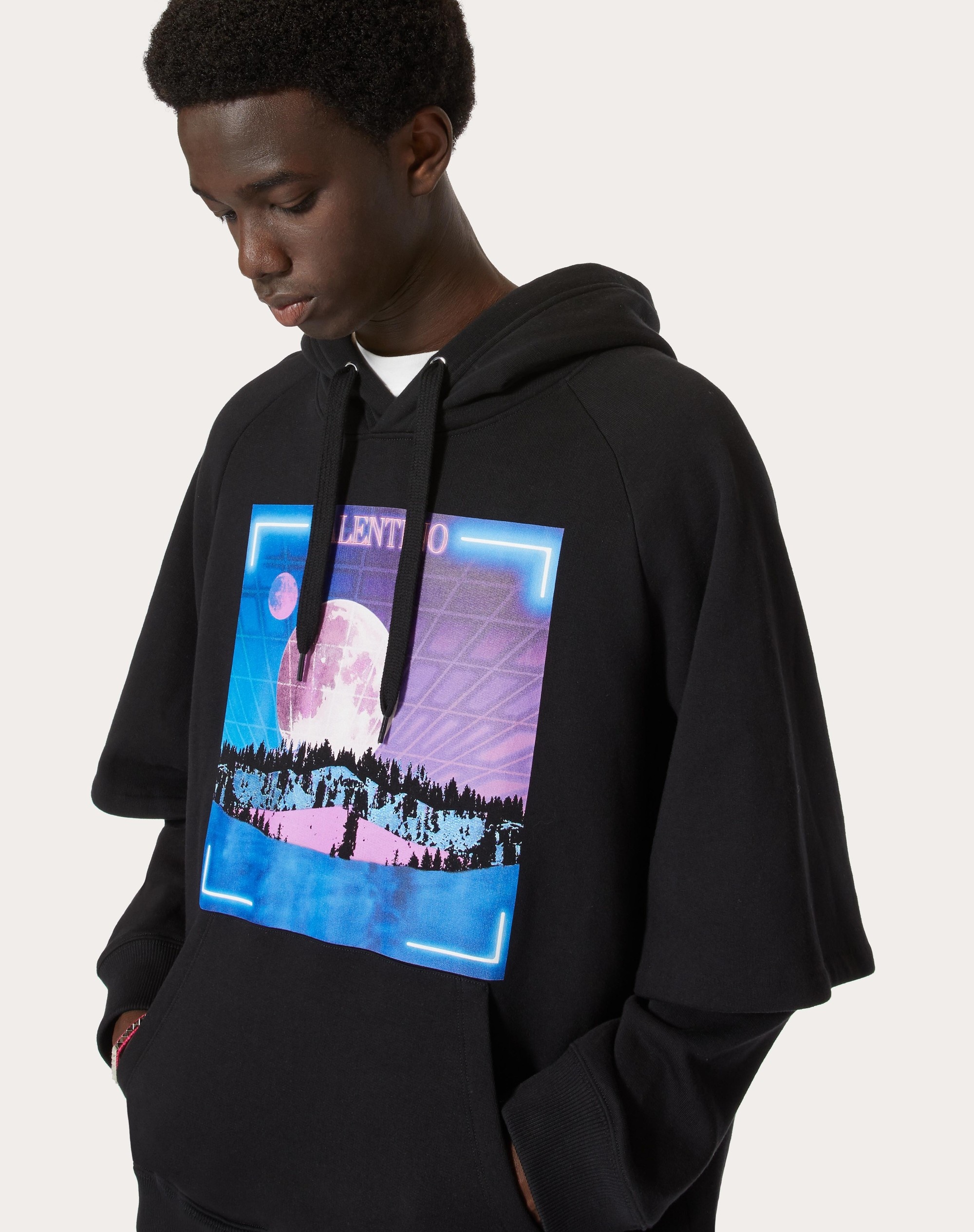 SWEATSHIRT WITH MOONRISE ISLAND PRINT - 5