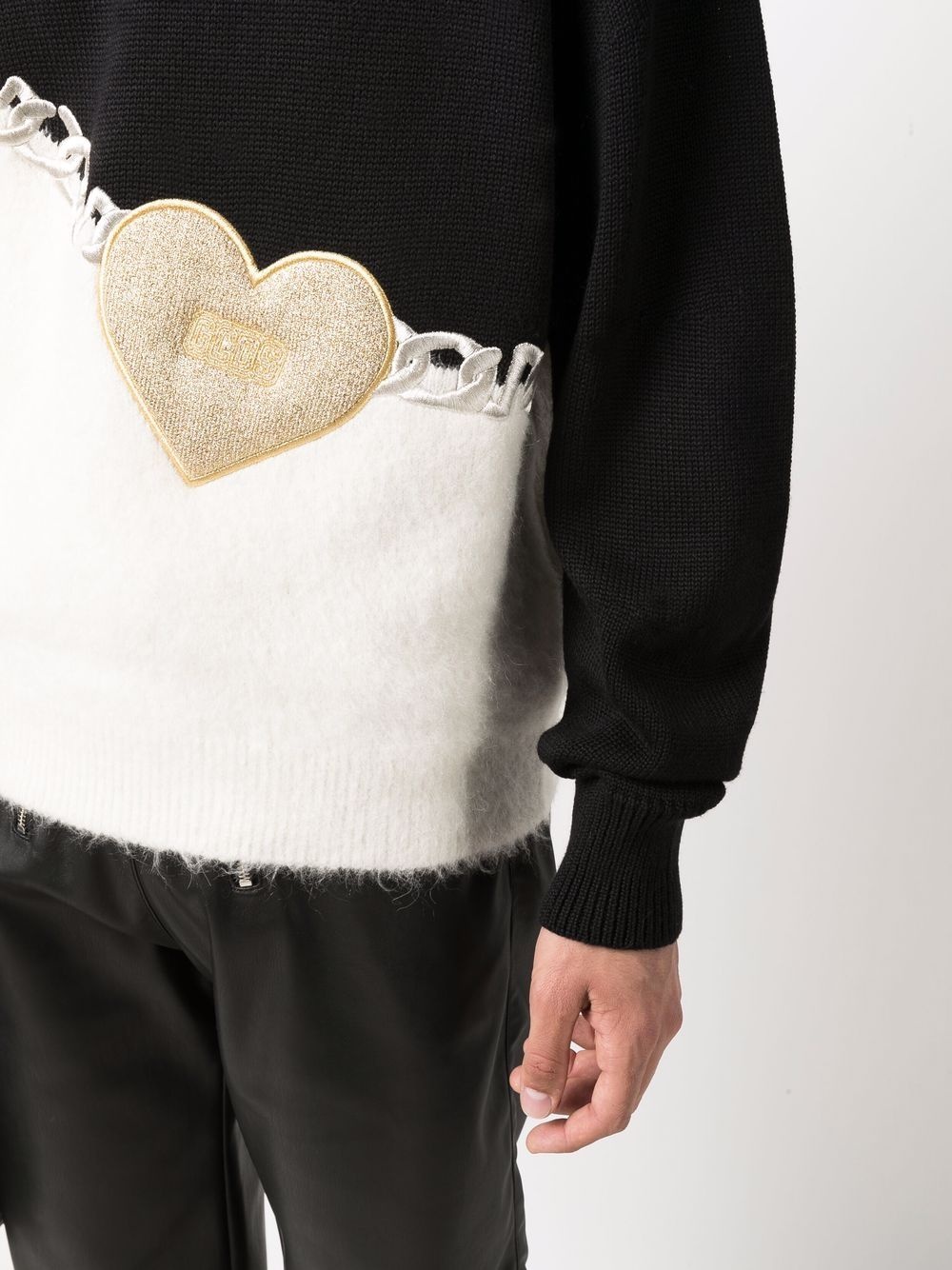 Heart contrast jumper - 5