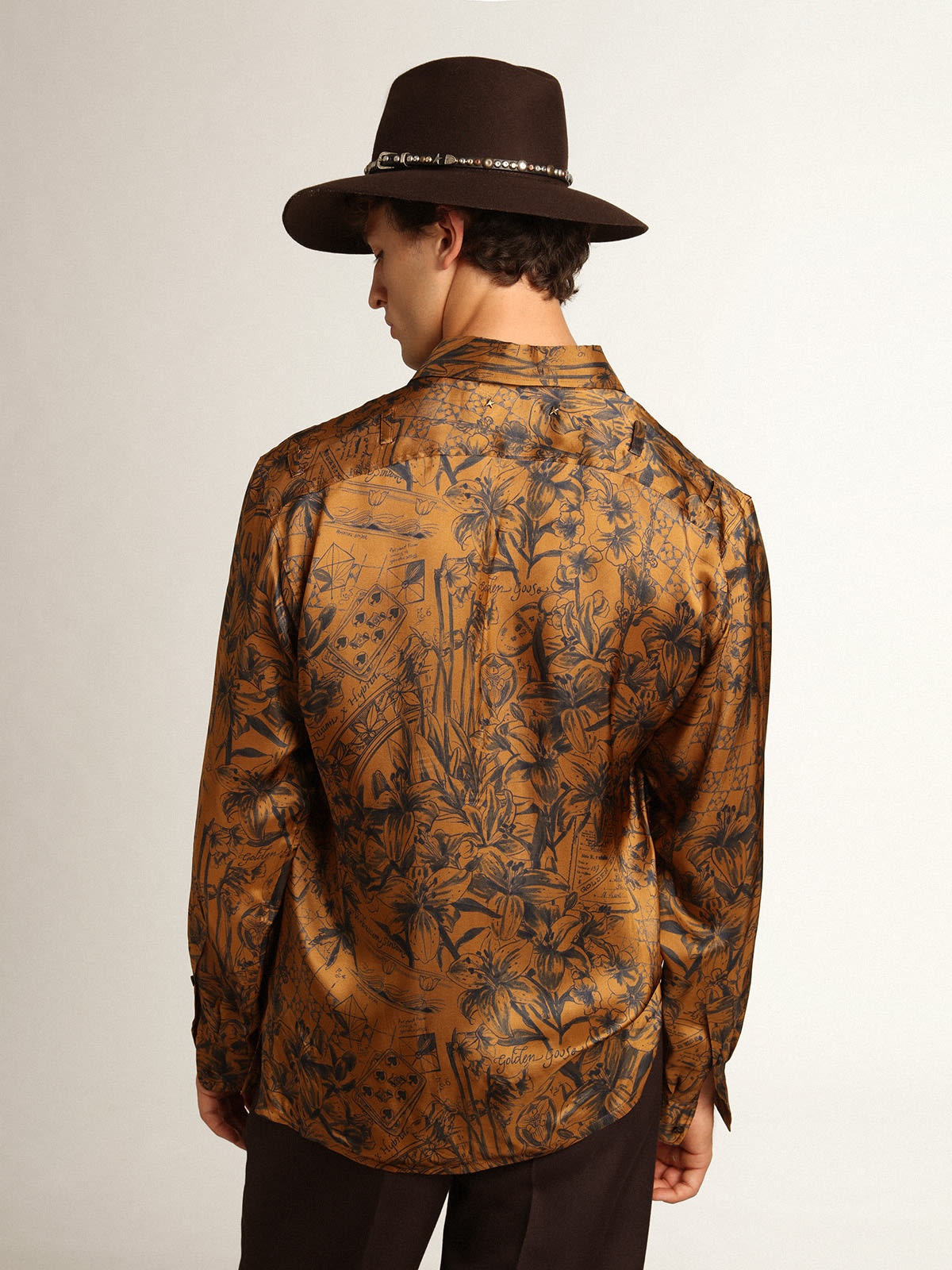 Men's golden brown shirt with notebook print - 4