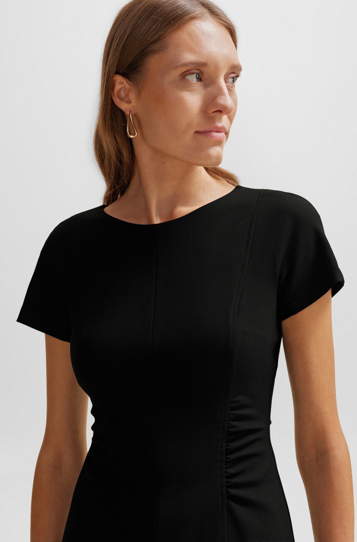 SHORT-SLEEVED BUSINESS DRESS WITH GATHERED DETAILS - 5