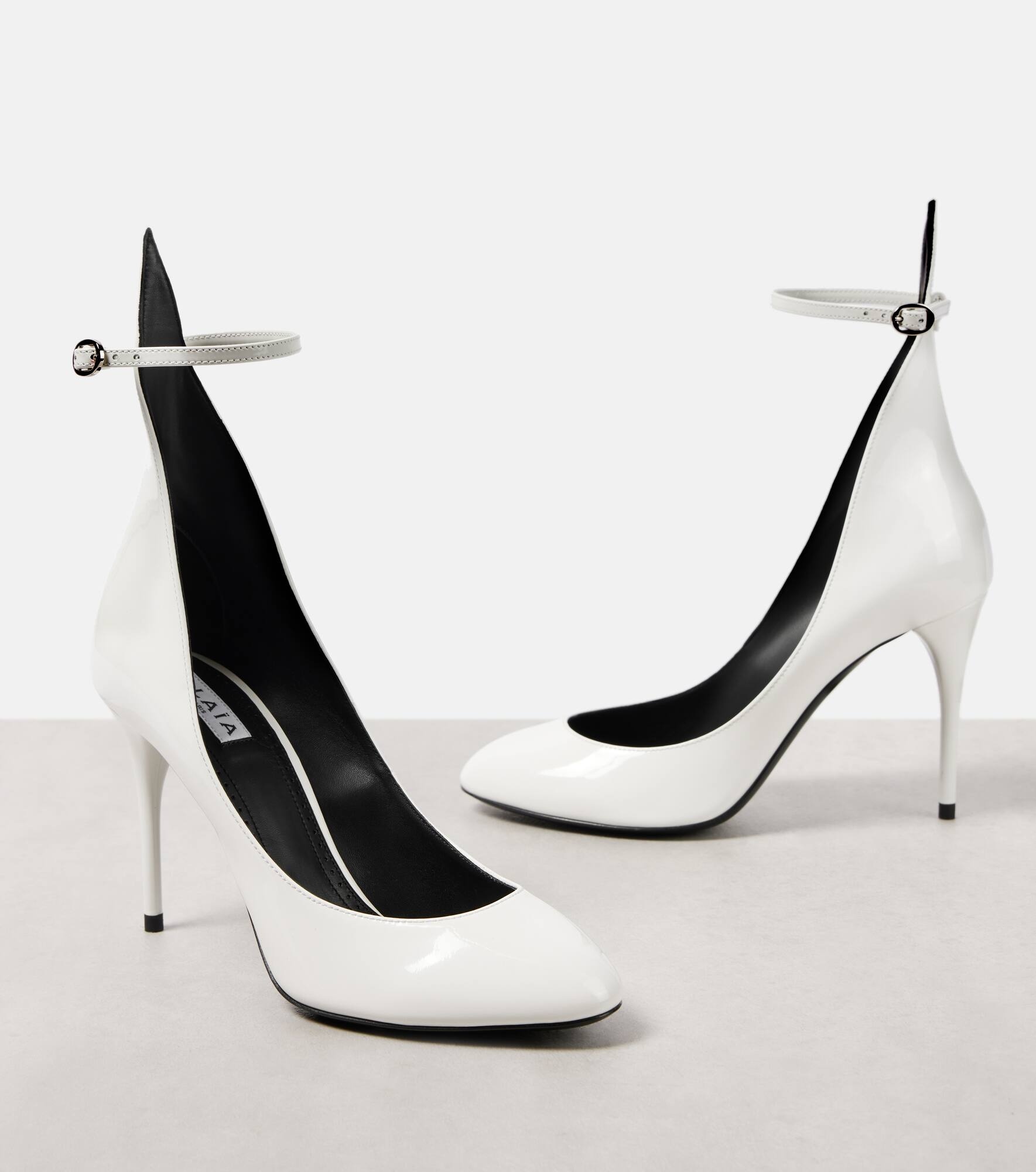 Décolleté 90 patent leather pumps - 5