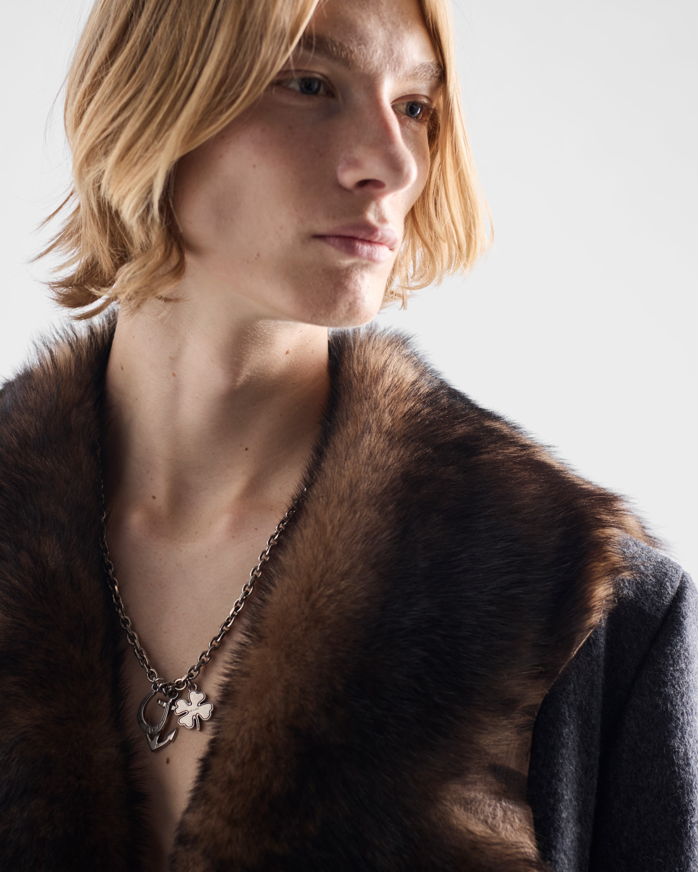 Metal pendant necklace - 3
