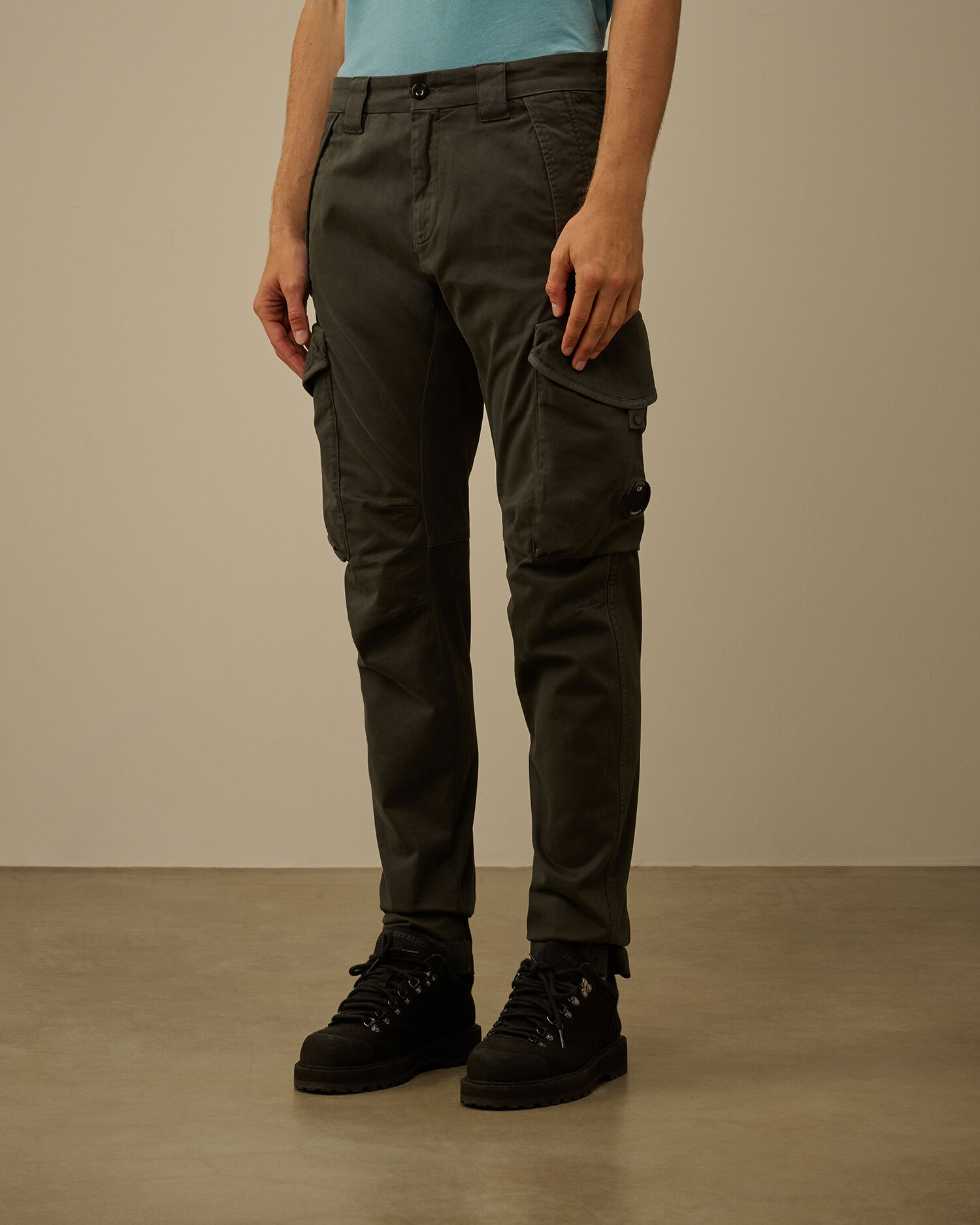 Stretch Sateen Ergonomic Lens Cargo Pants - 3