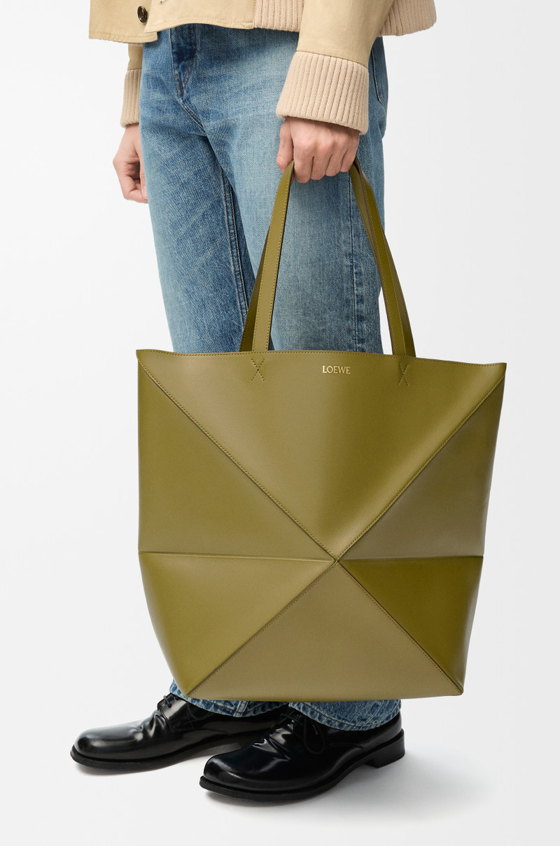 Loewe XL Puzzle Fold Tote in shiny calfskin outlook