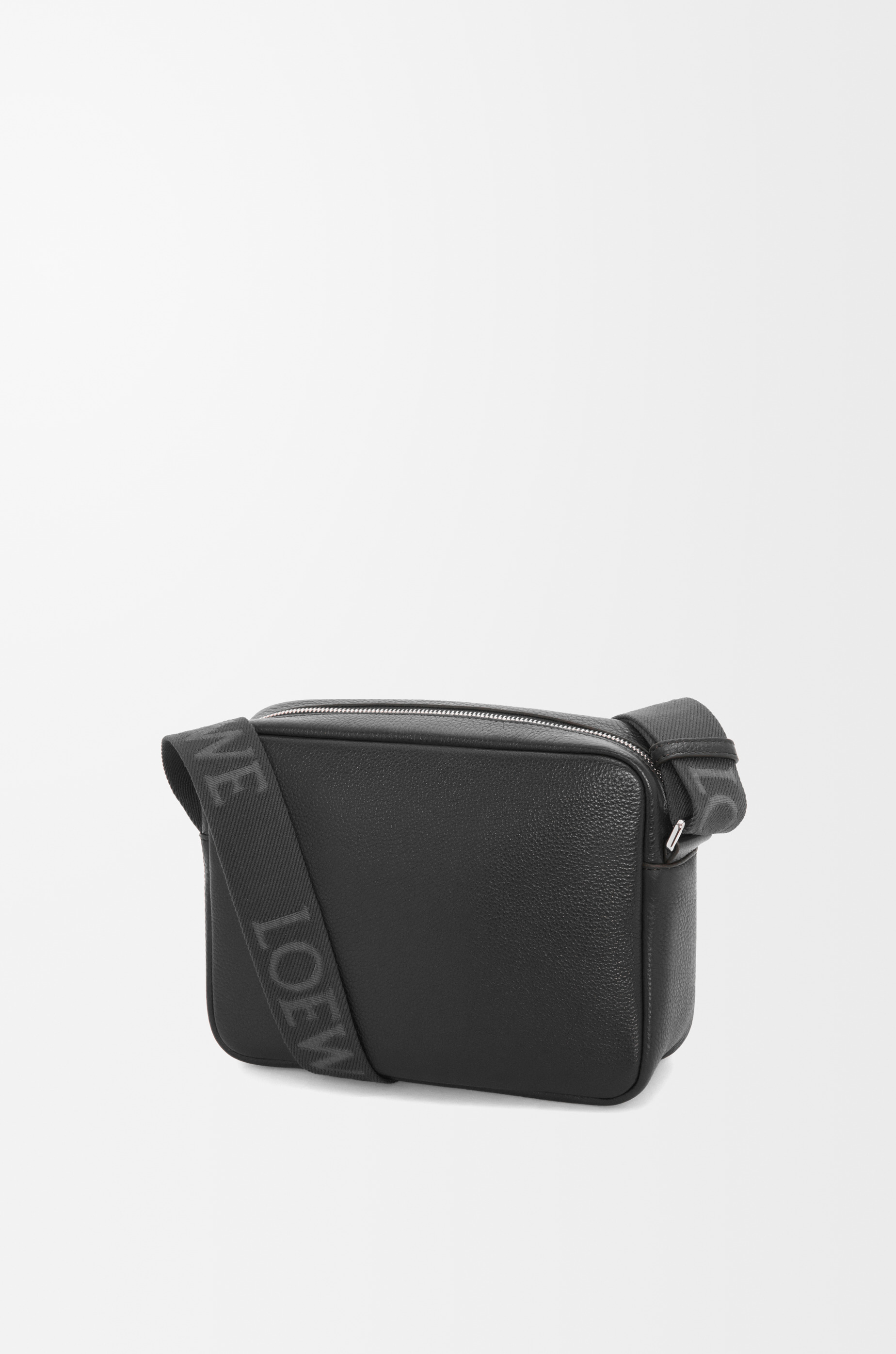 Medium Pebble messenger bag in supple grained calfskin - 3