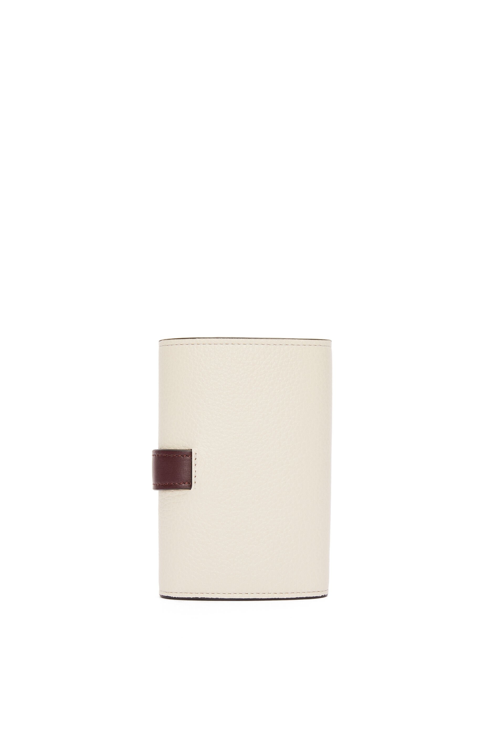 Small vertical wallet in soft grained calfskin - 4