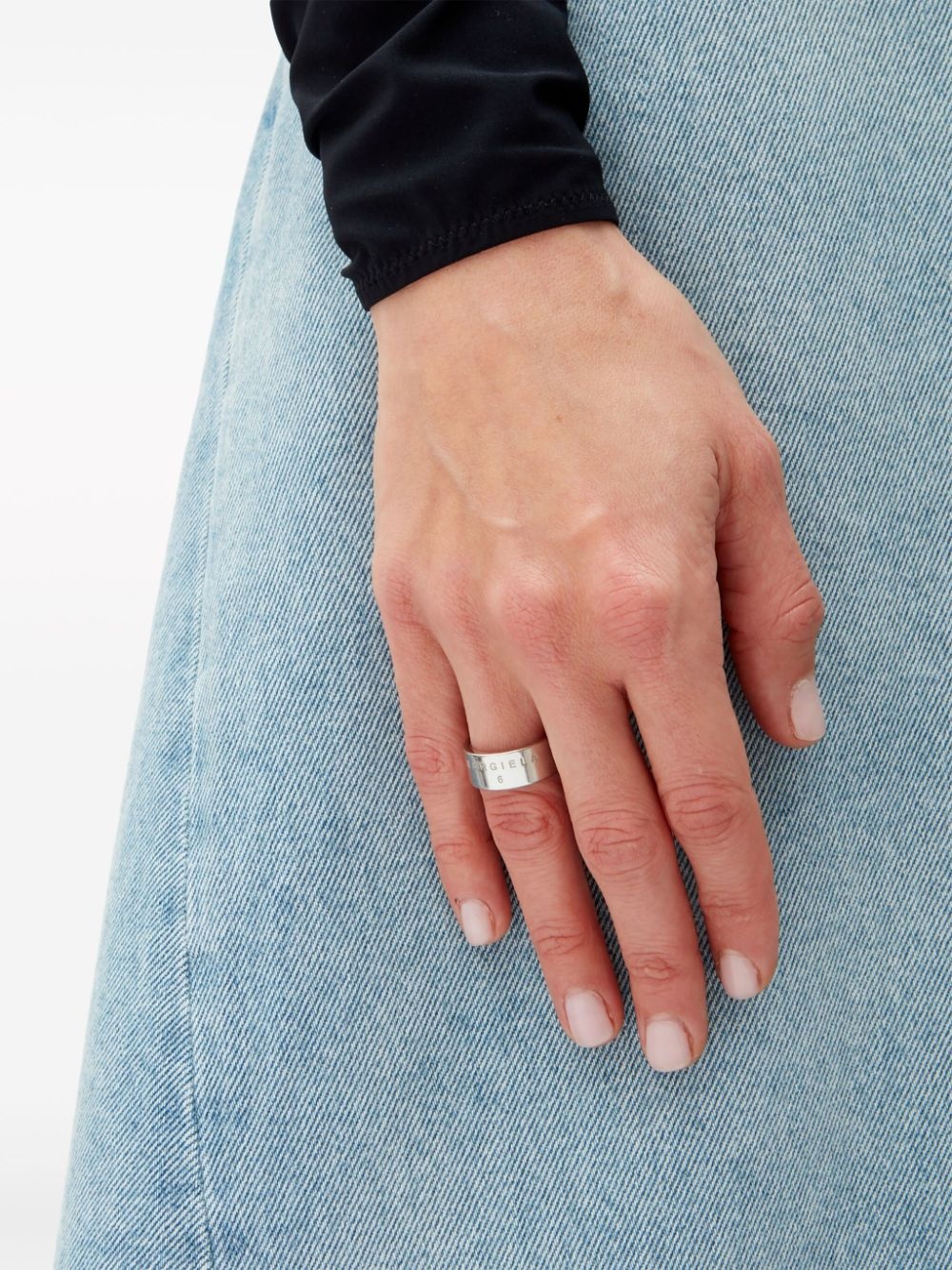 engraved-logo ring - 4