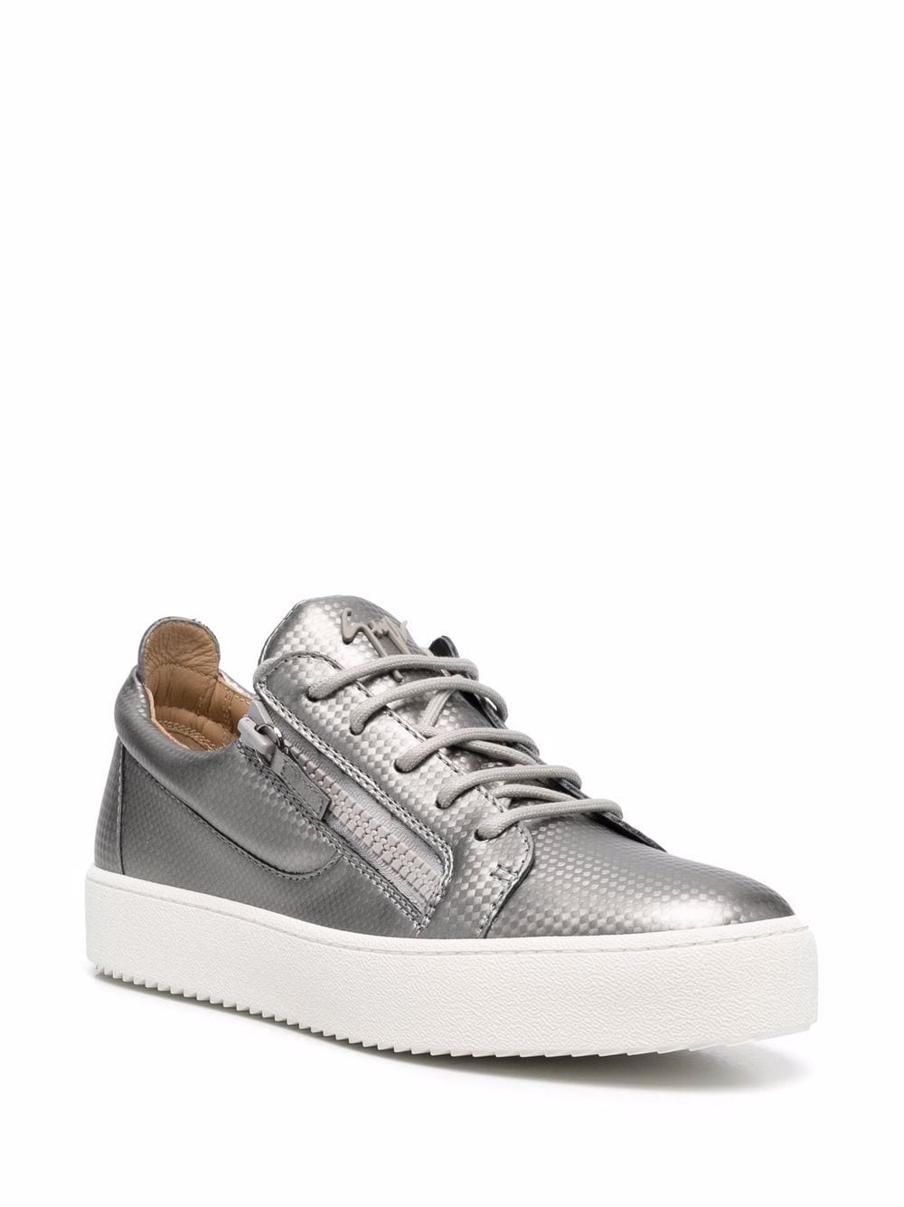 metallic-effect low-top trainers - 2