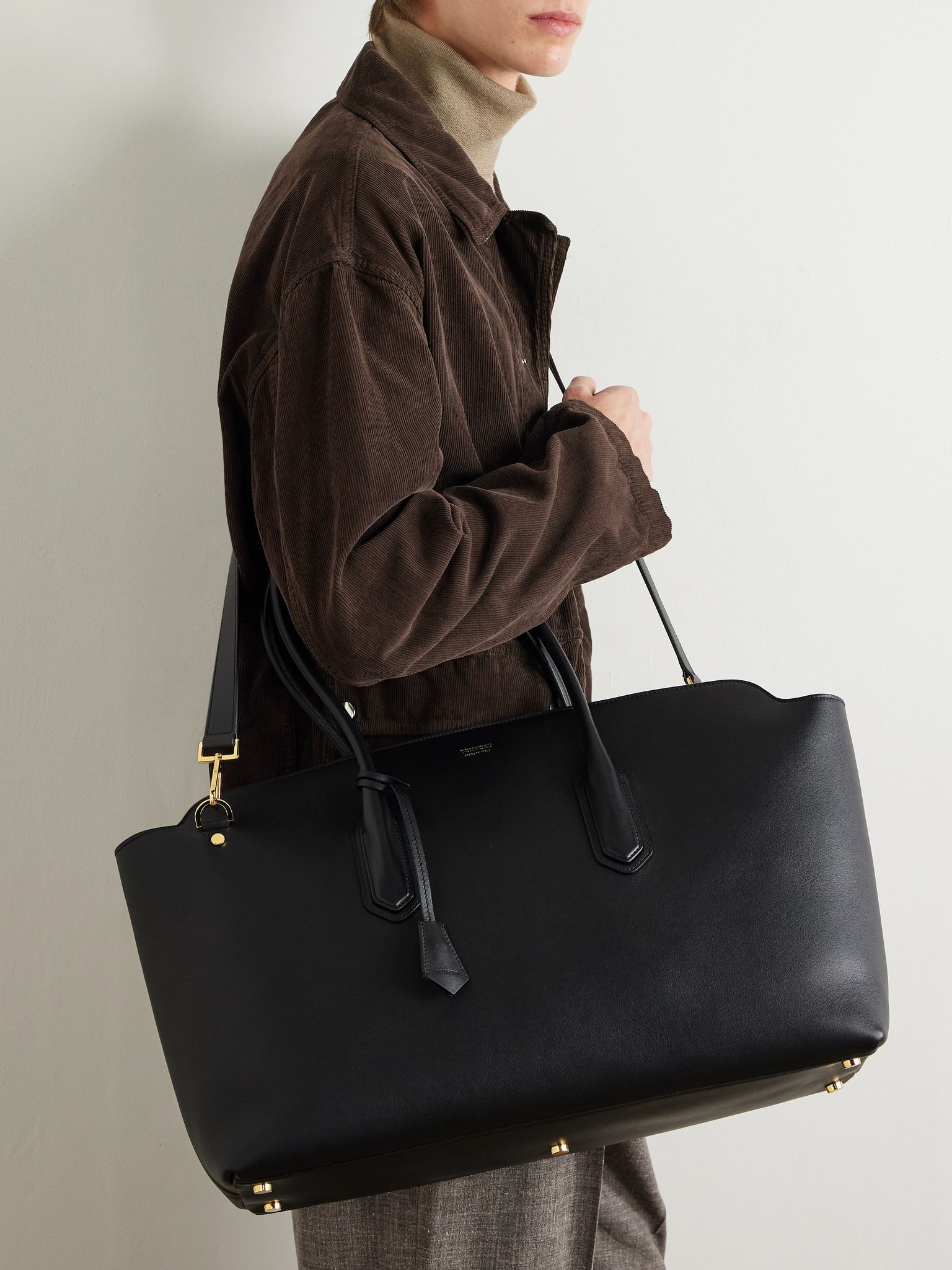 Alexander East West Leather Tote Bag Black - 6