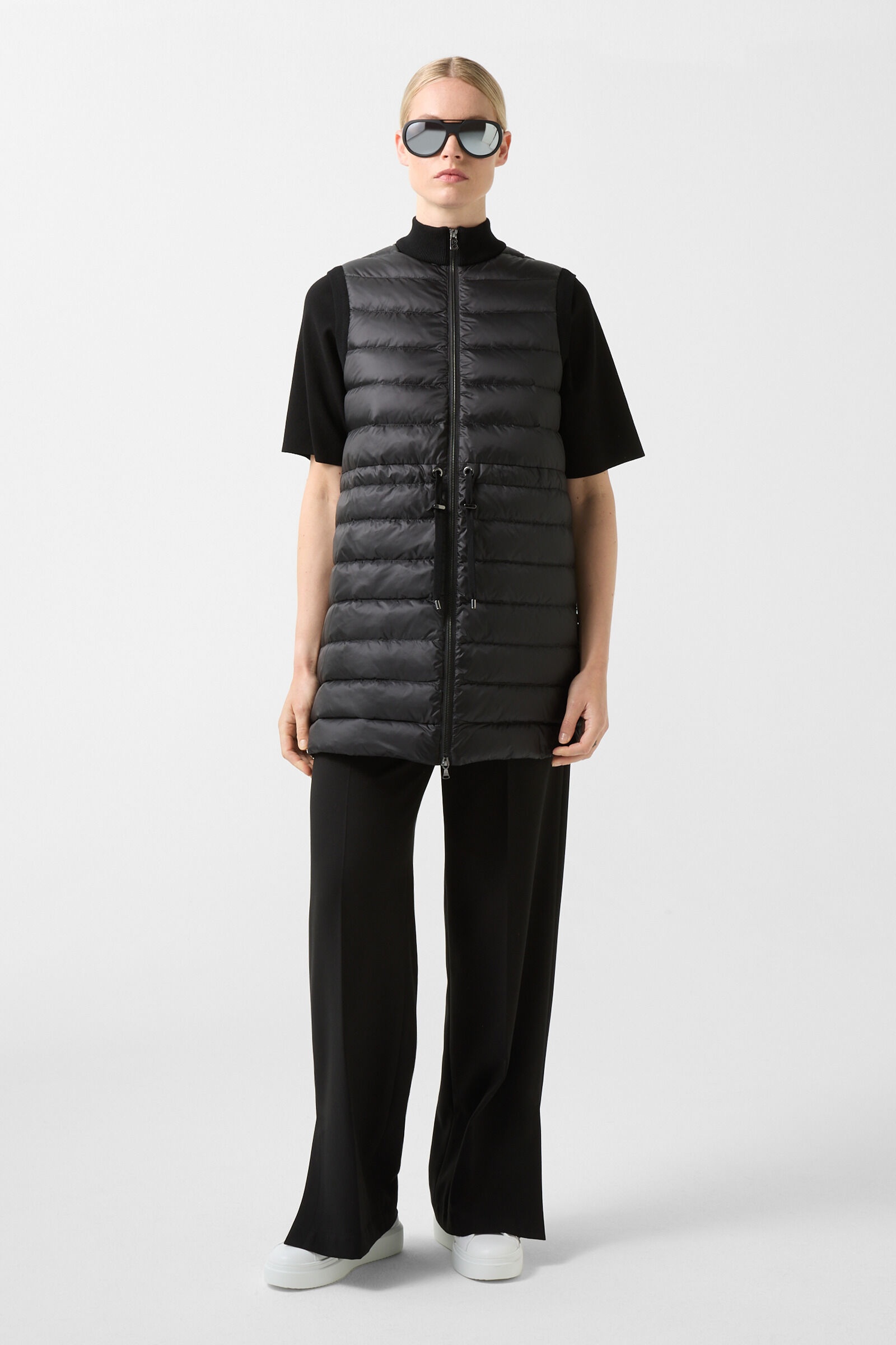 Arina Hybrid knitted vest in Black - 4
