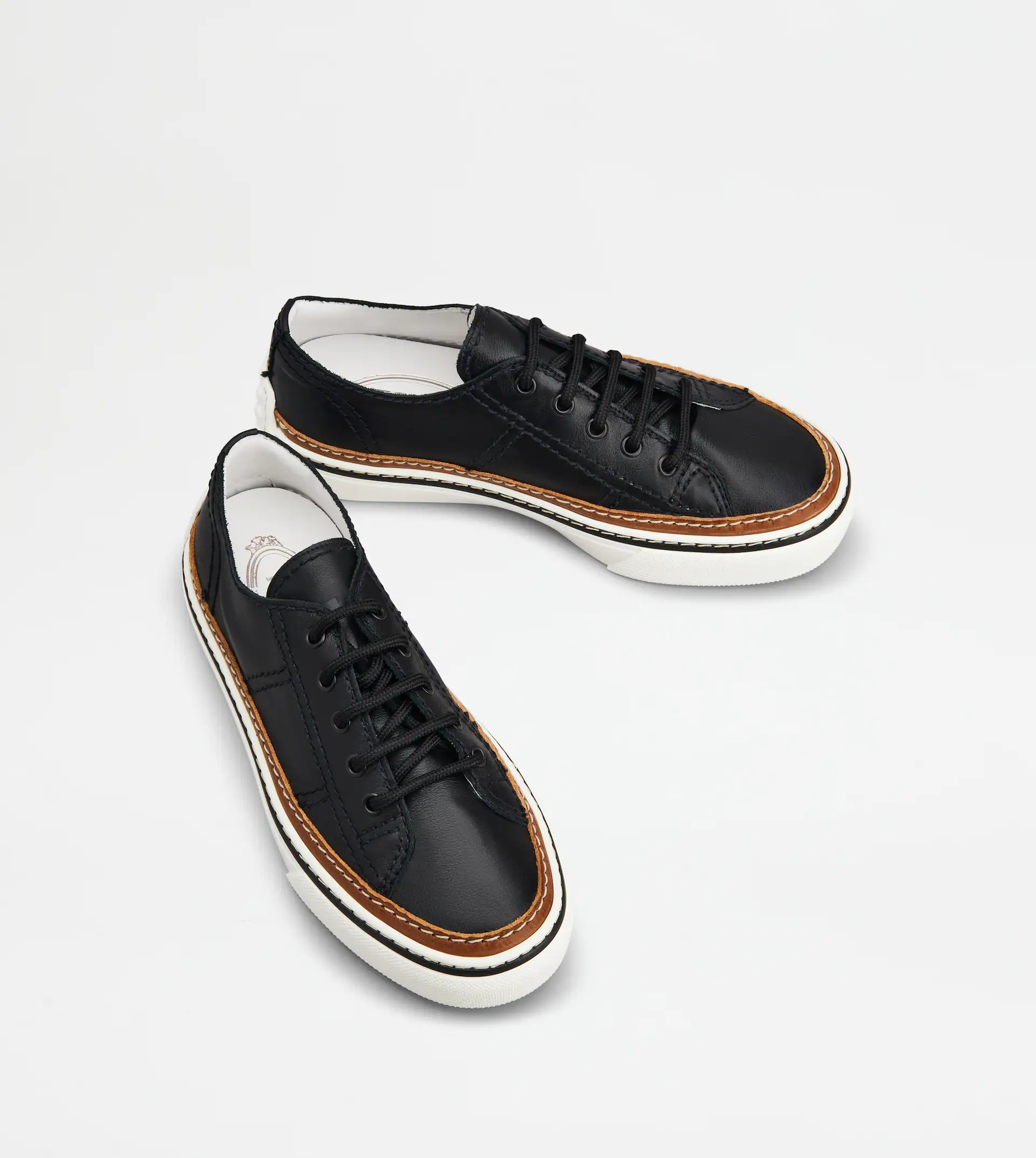 SNEAKERS IN LEATHER - BLACK - 3