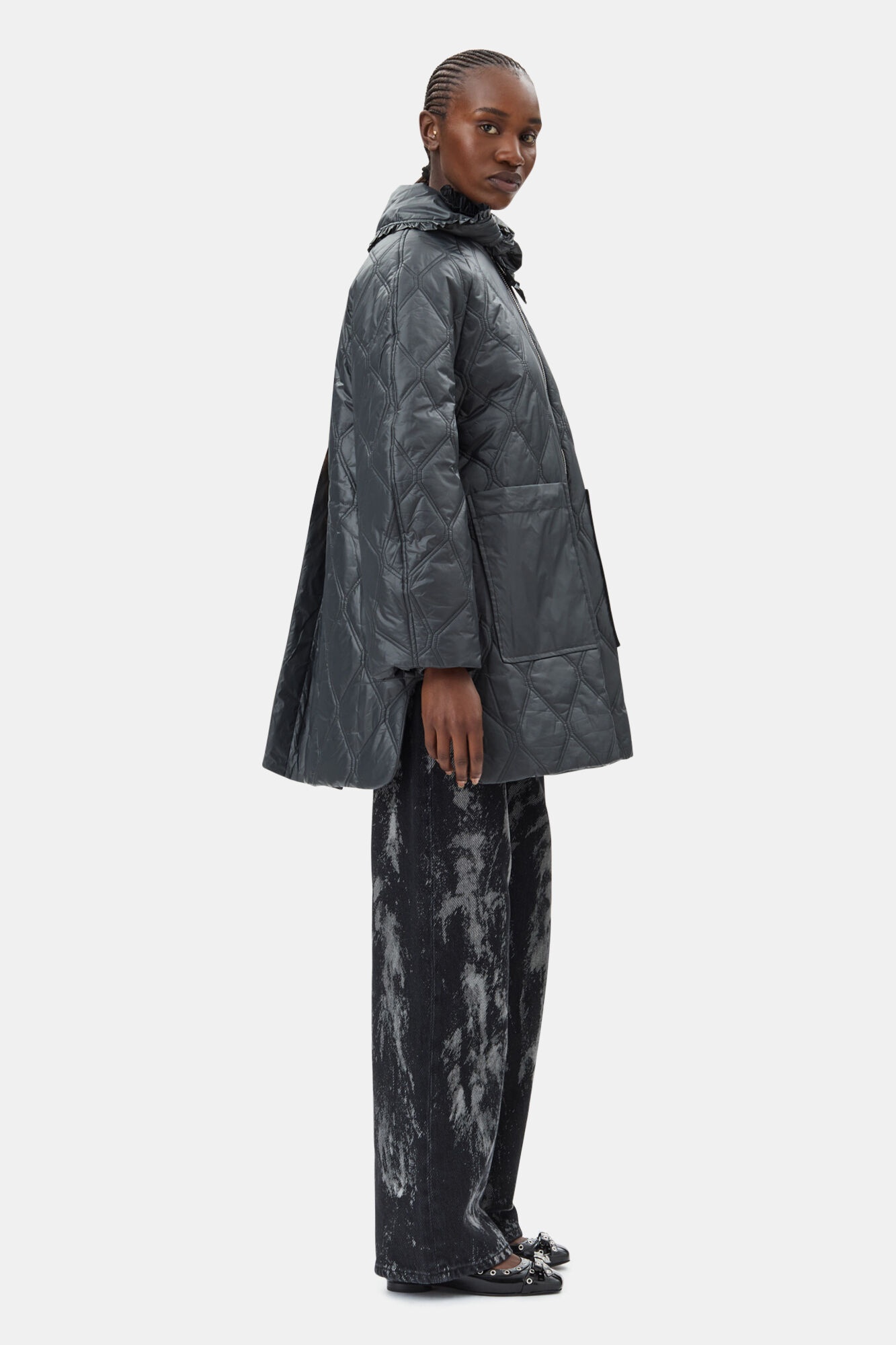 BLACK SHINY QUILT MIDI JACKET - 4