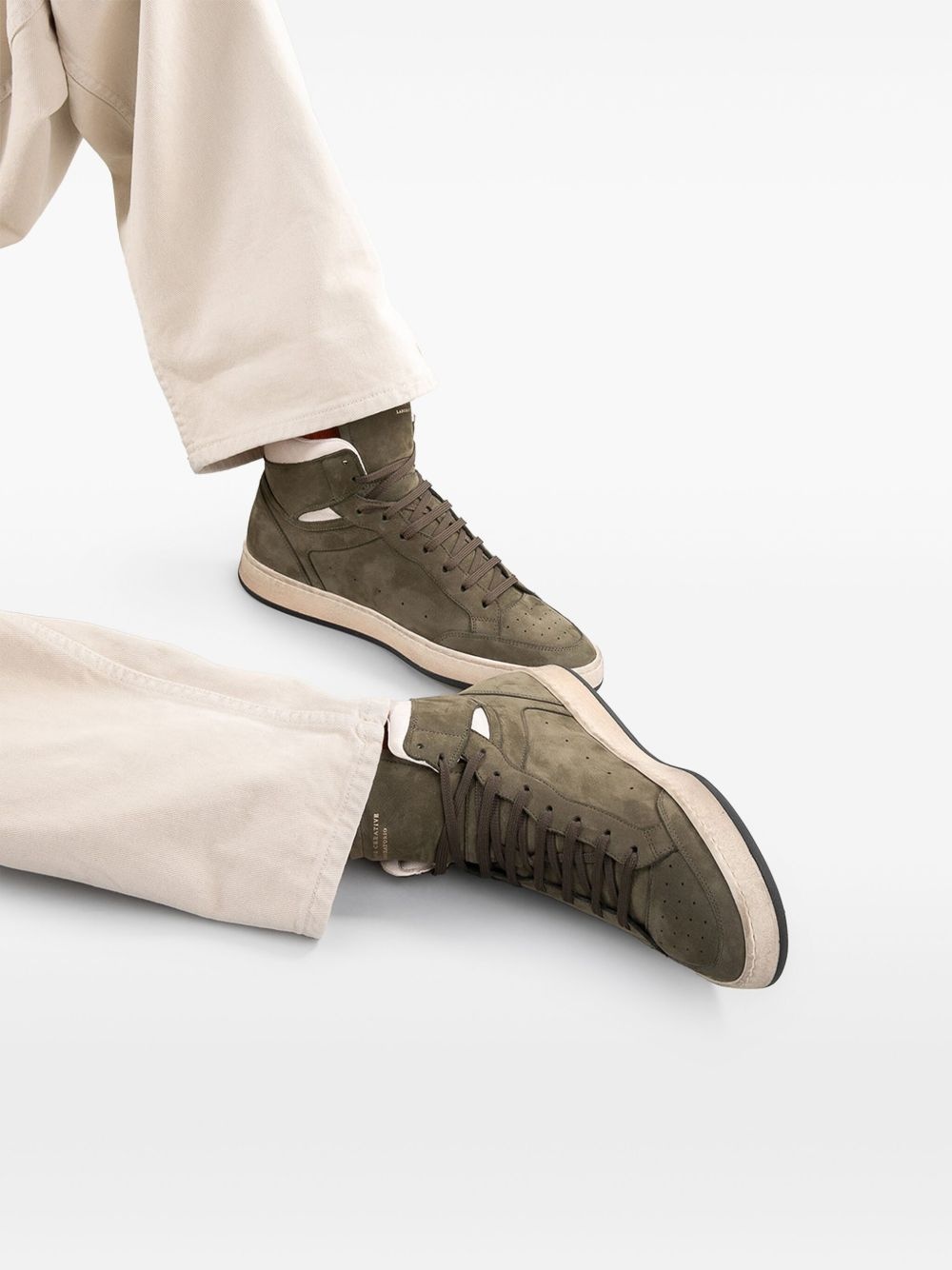 Magic sneakers - 6