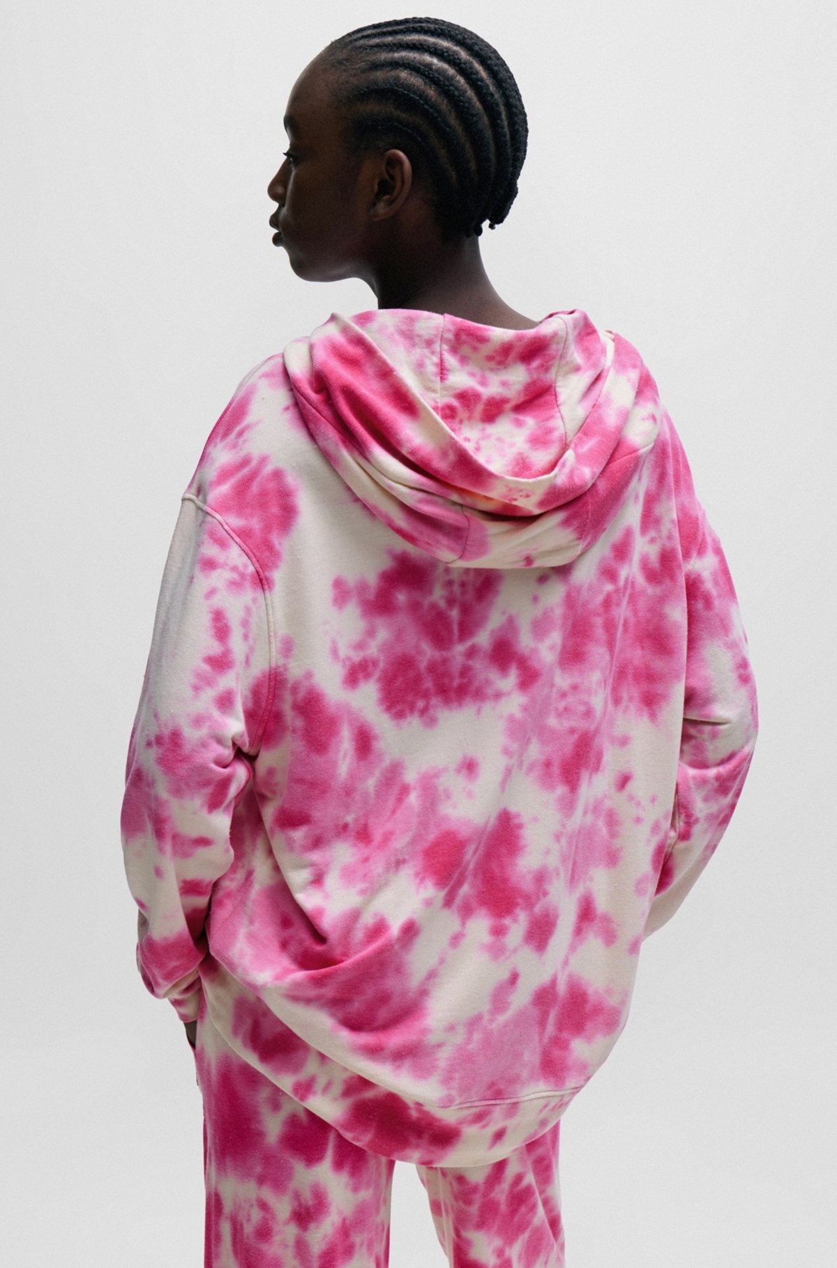 STACKED-LOGO RELAXED-FIT HOODIE WITH SEASONAL PRINT - 5