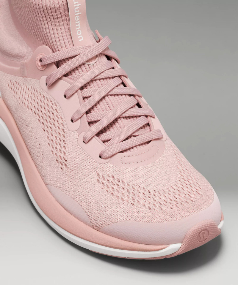 Women's Chargefeel Mid Workout Shoe 8