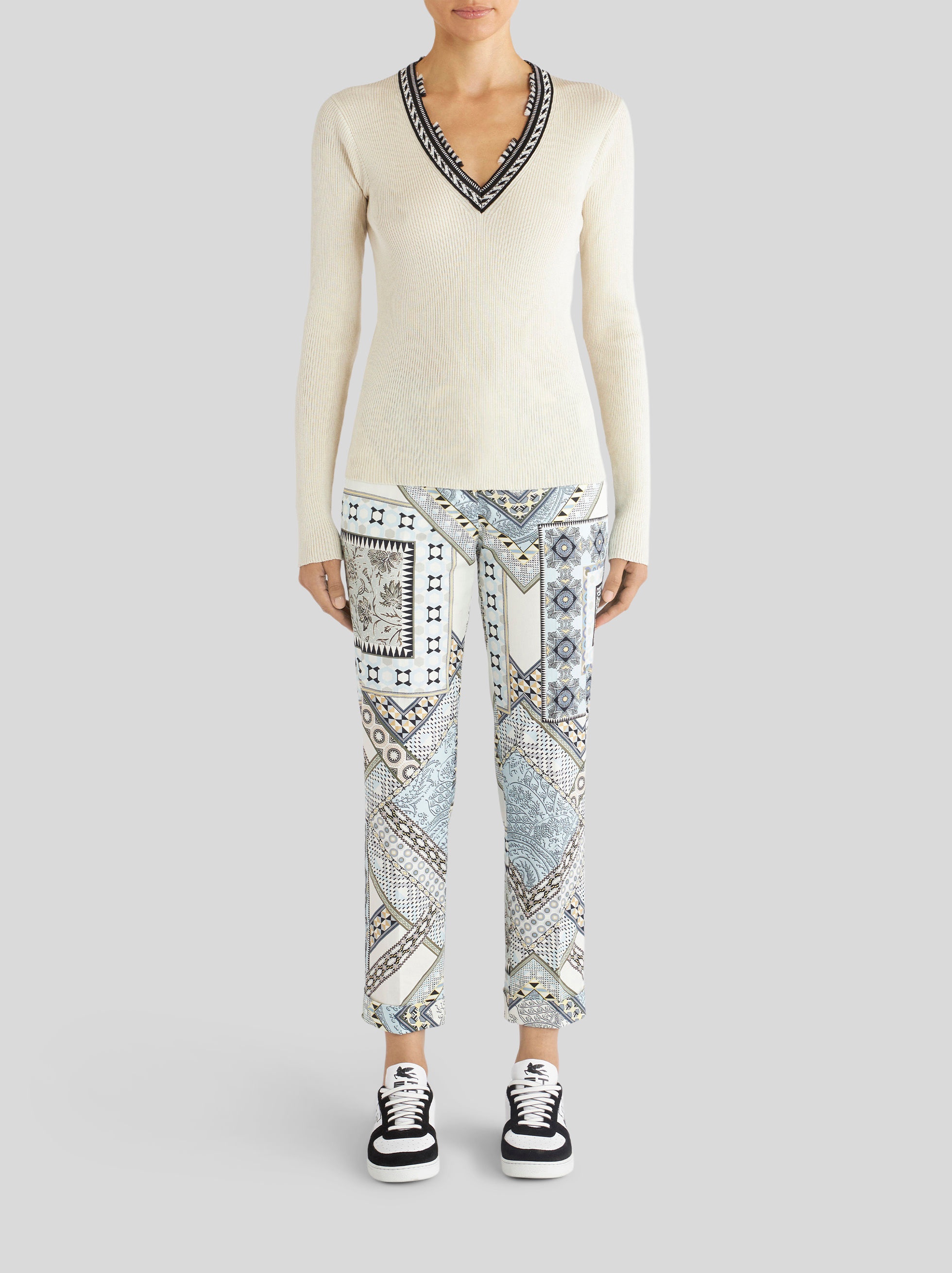 JUMPER WITH GEOMETRIC BORDER AND MICRO FRINGE - 3