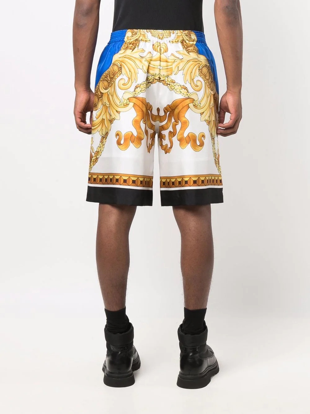 baroque-pattern knee-length shorts - 4