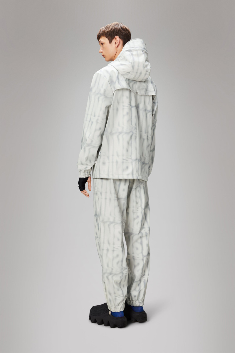 Storm Breaker Spray 3