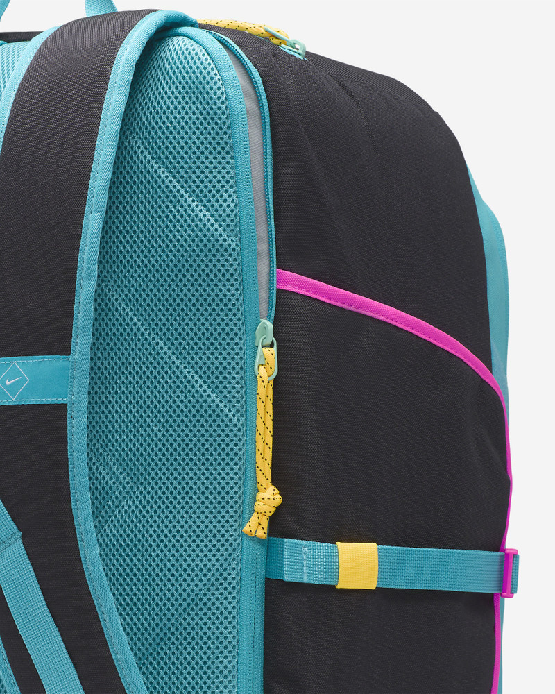 Nike Diamond Select Bat Pack (31L) 10