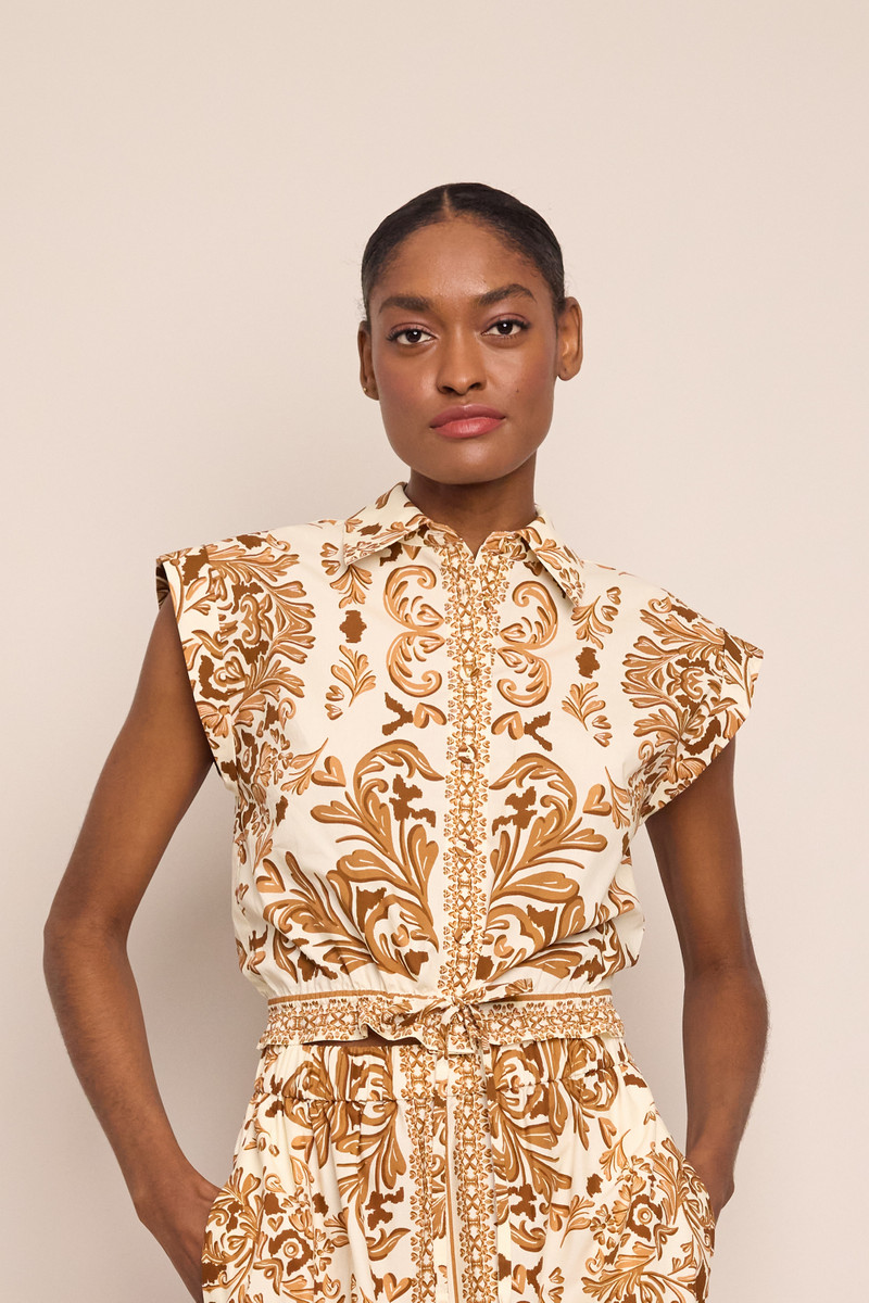 Cara Cara Octavia Top
Relaxed Meets Refined outlook