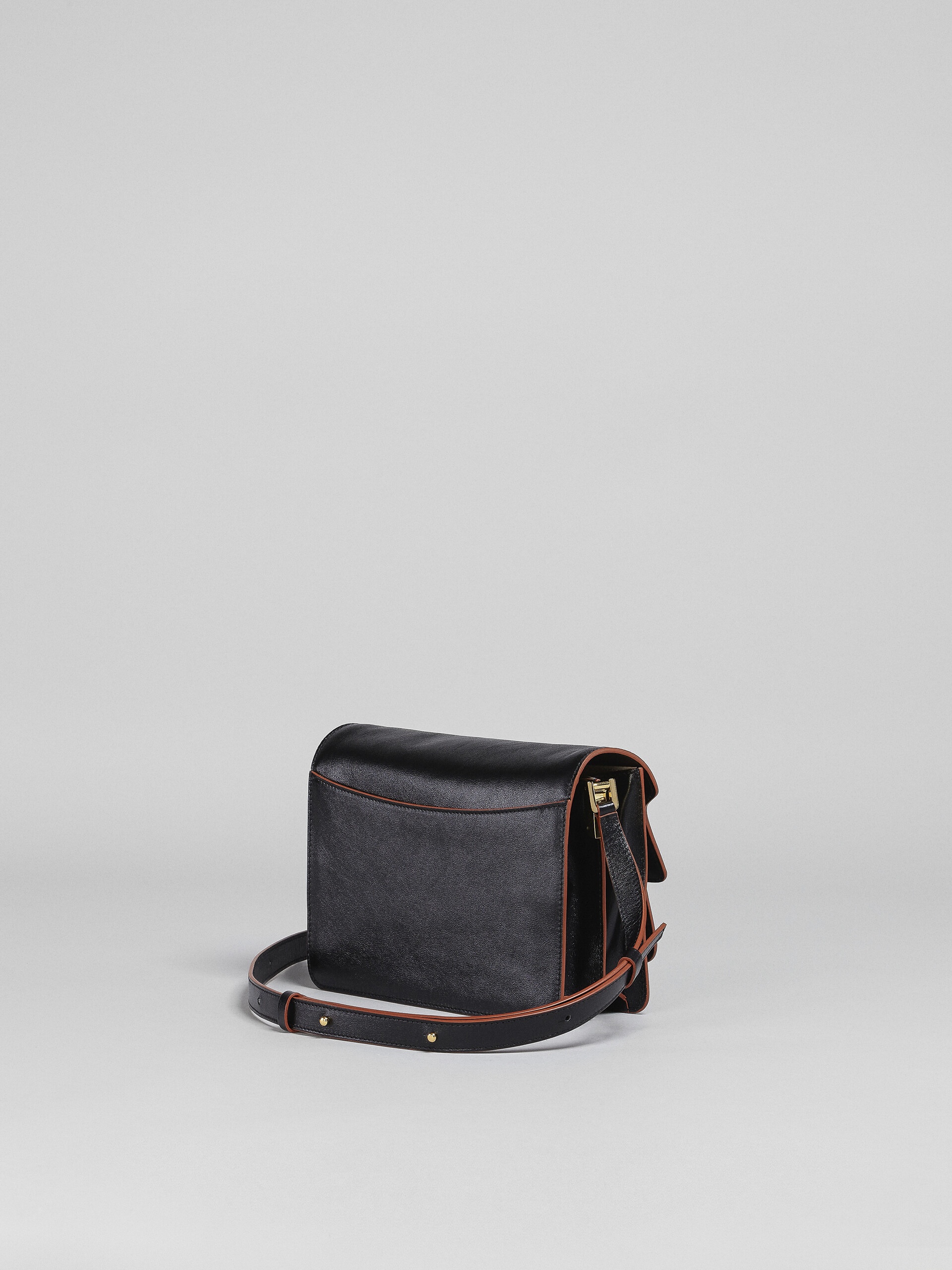 TRUNK SOFT MEDIUM BAG IN BLACK LEATHER - 3