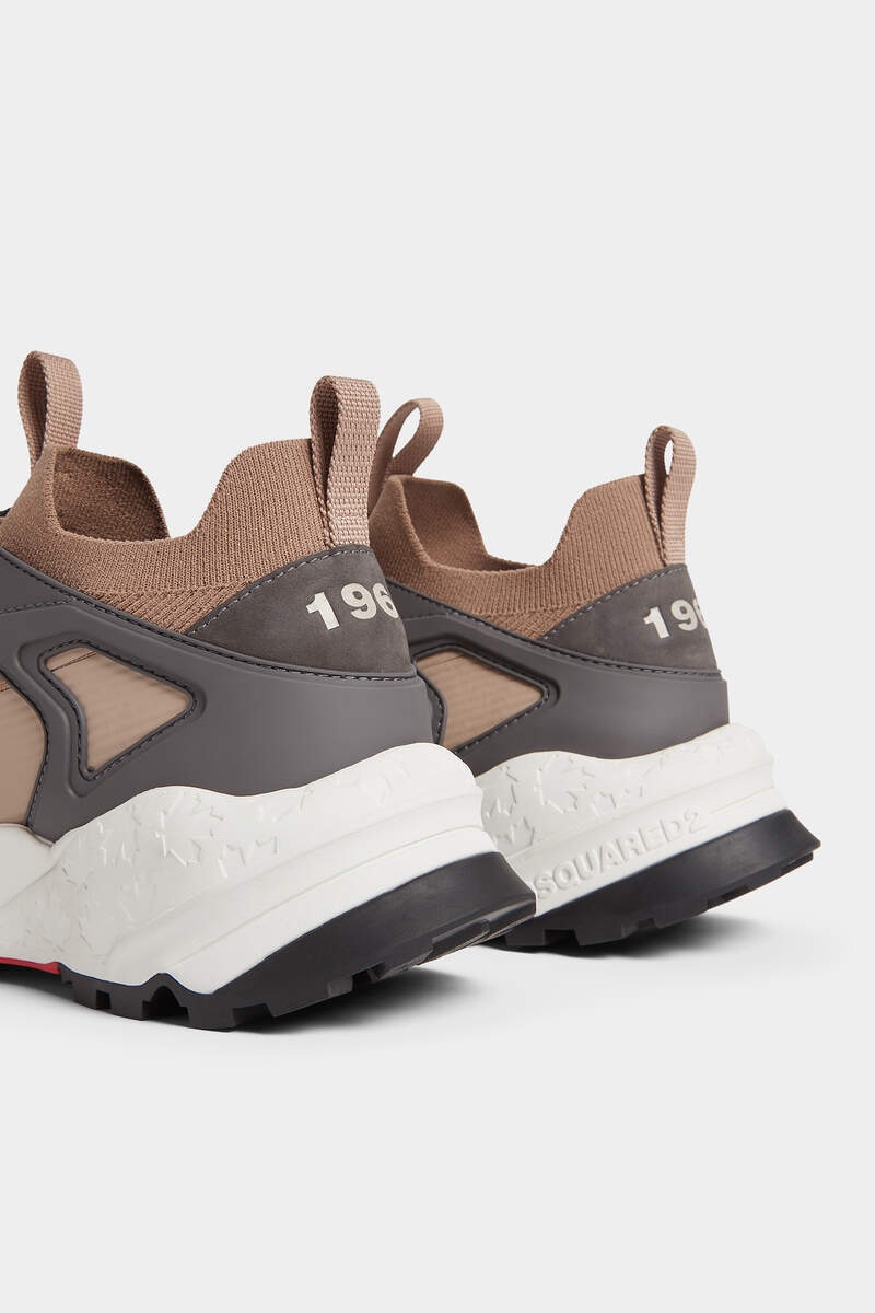 FREE SNEAKERS - 4