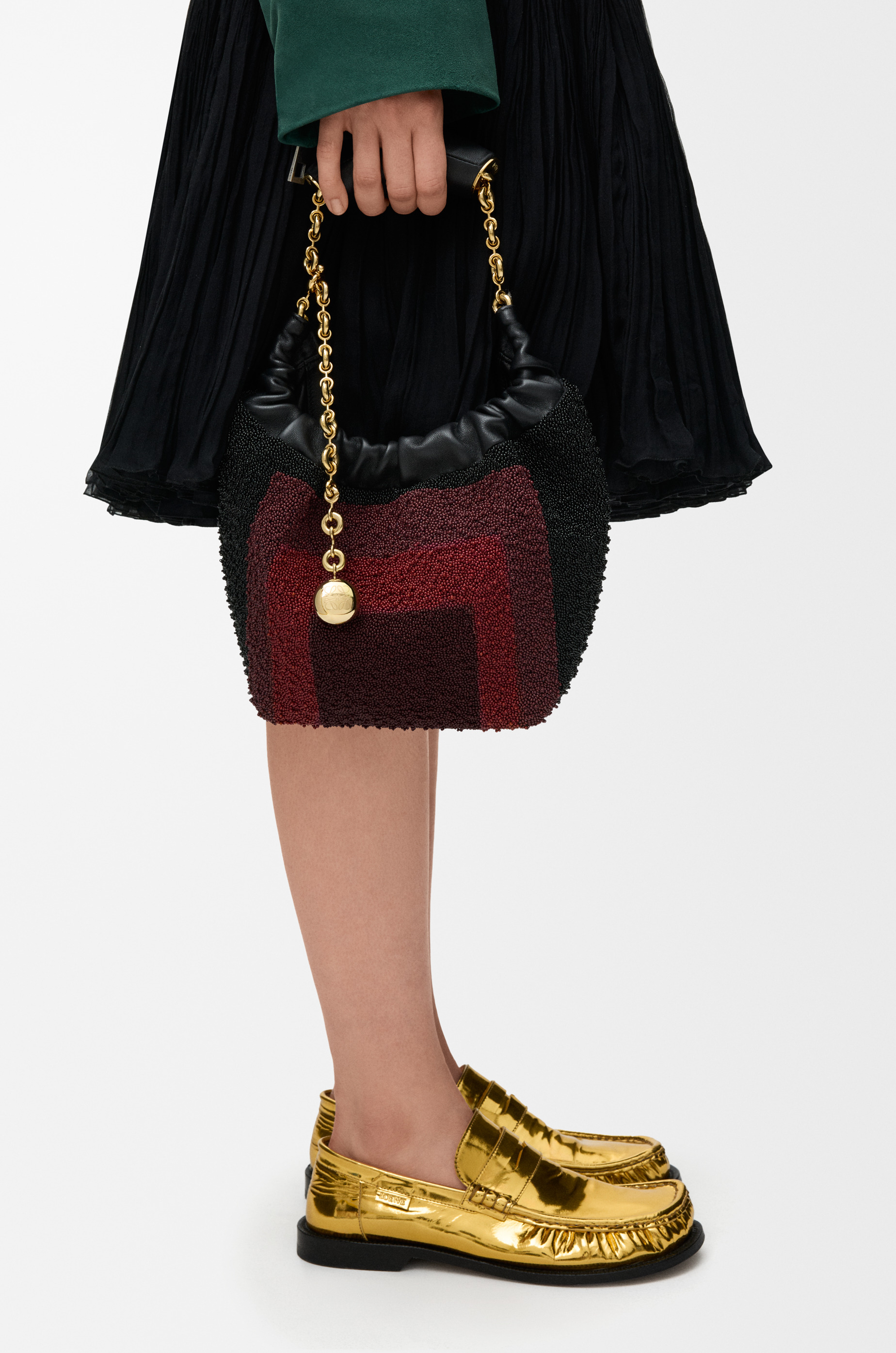 Mini Squeeze bag in beaded leather - 2