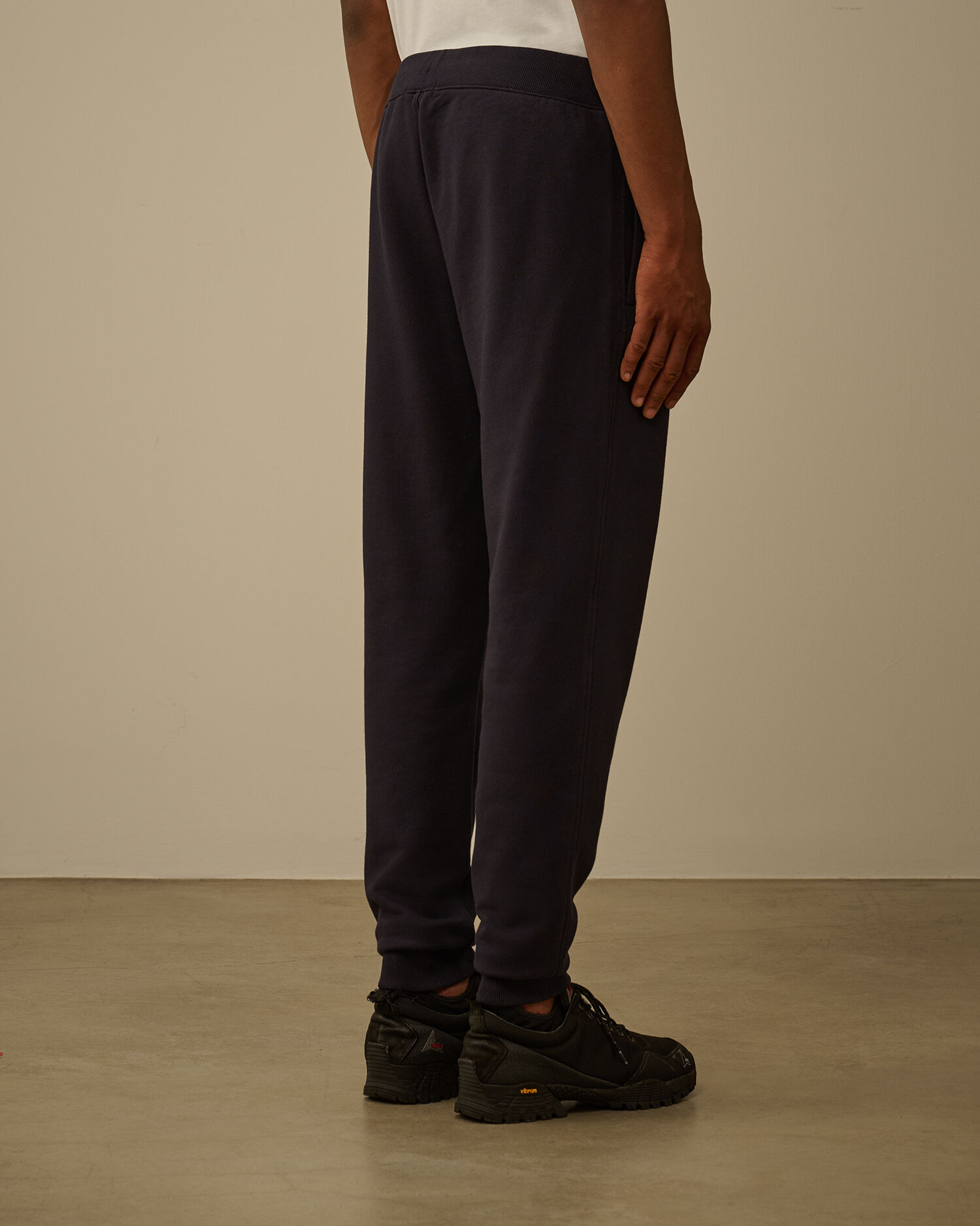 Diagonal Raised Fleece Lens Sweatpants - 4