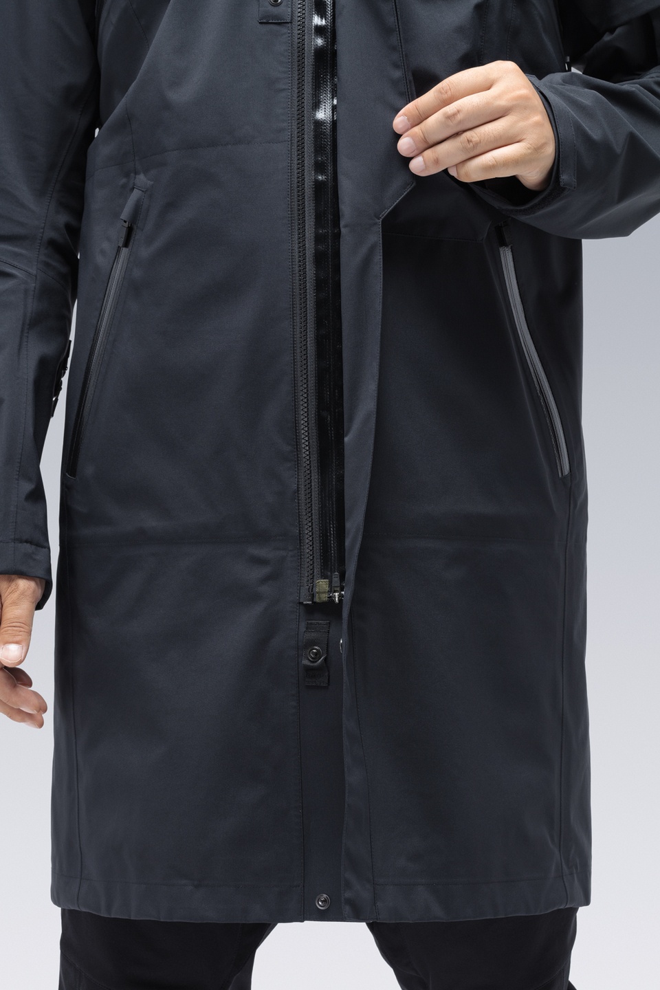 J1L-GT 3L Gore-Tex® Pro Interops Jacket Black - 24