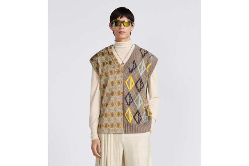 CD Diamond Sleeveless Sweater 4