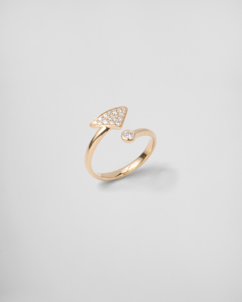 Eternal Gold contrarié ring in yellow gold with diamonds 3