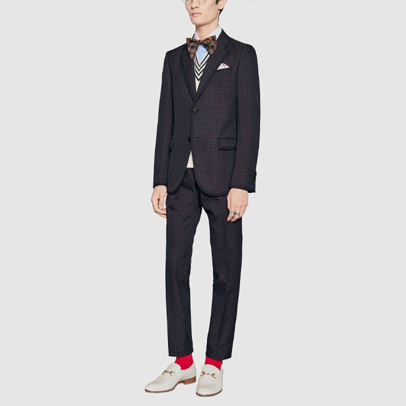 GUCCI V-neck wool knit with bee outlook