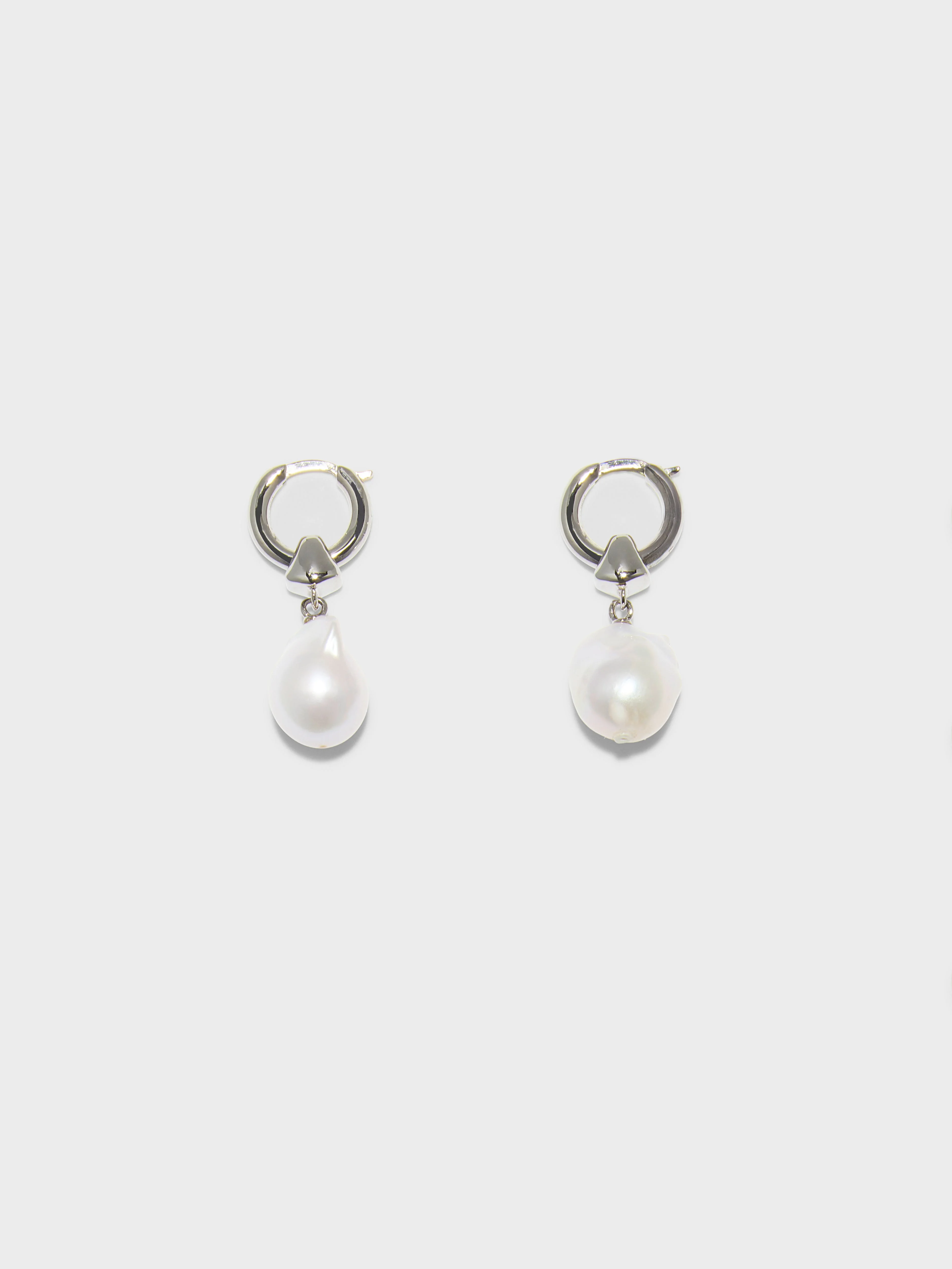 Philo Pearl Earrings - 1