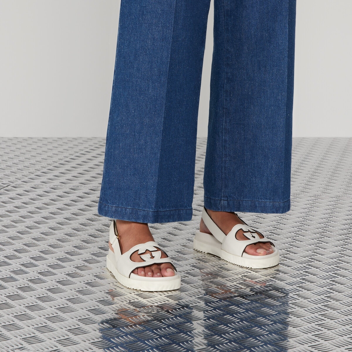 Women's Interlocking G sandal - 3