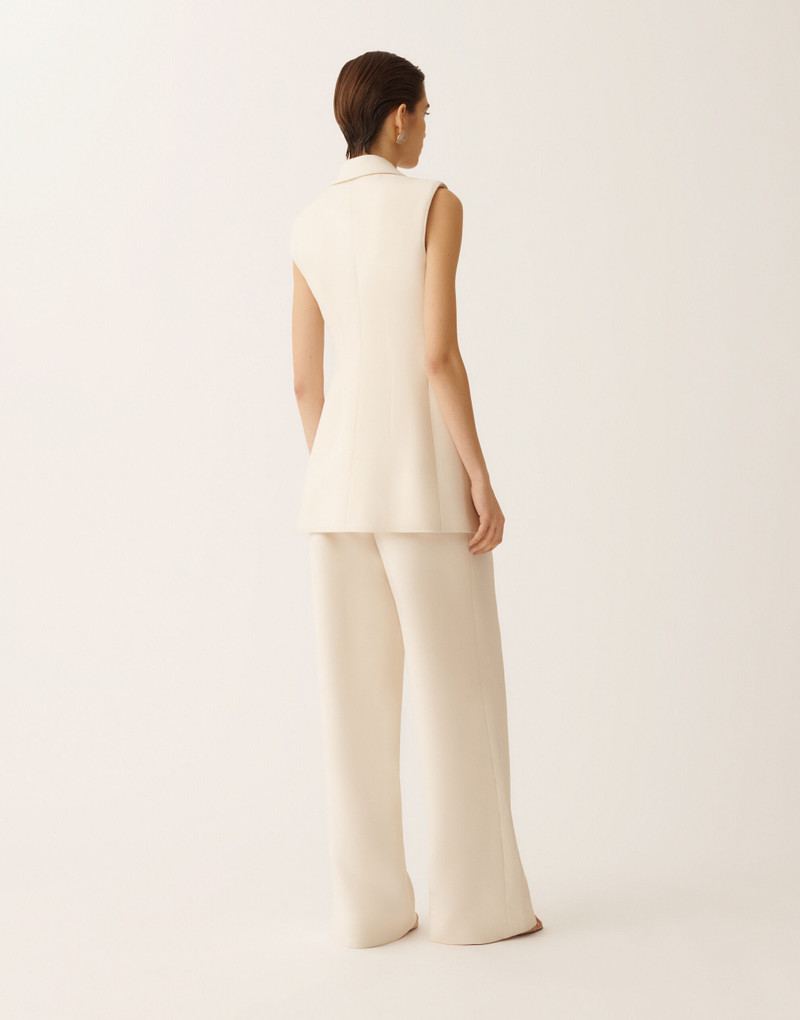 Butter-colored long vest in wool and silk 4