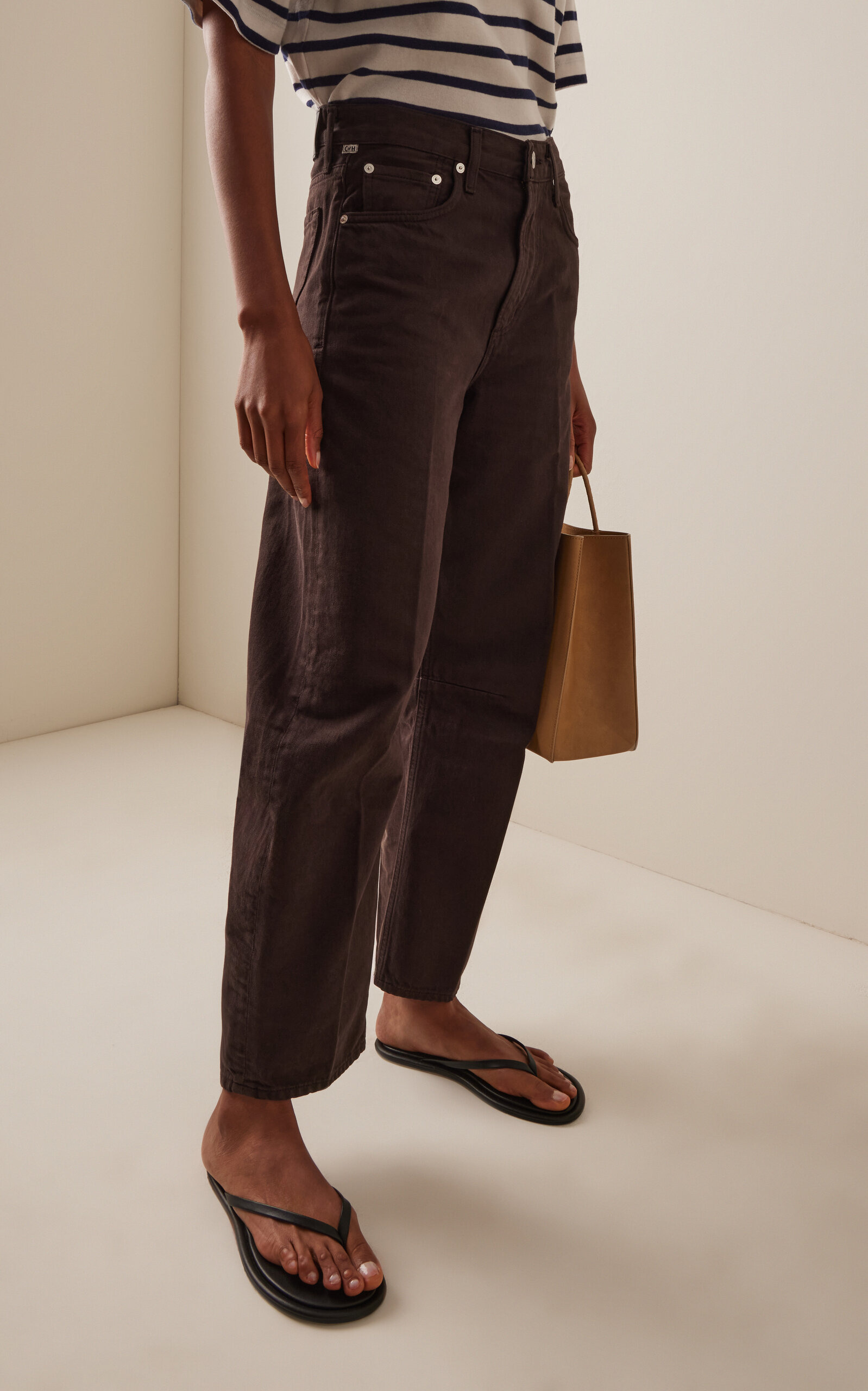 Miro Rigid High-Rise Barrel-Leg Jeans brown - 3