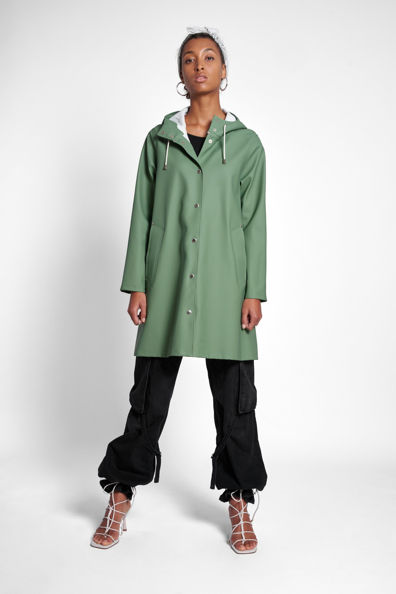 Stutterheim Mosebacke Raincoat Loden Green outlook