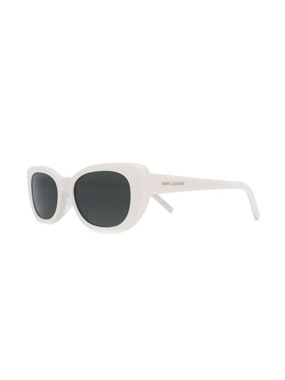 SAINT LAURENT cat-eye shaped sunglasses outlook