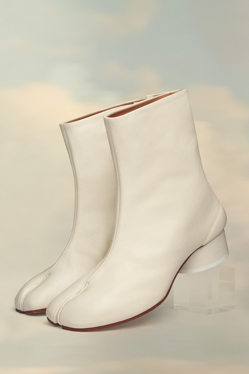 Maison Margiela Tabi ankle boots outlook