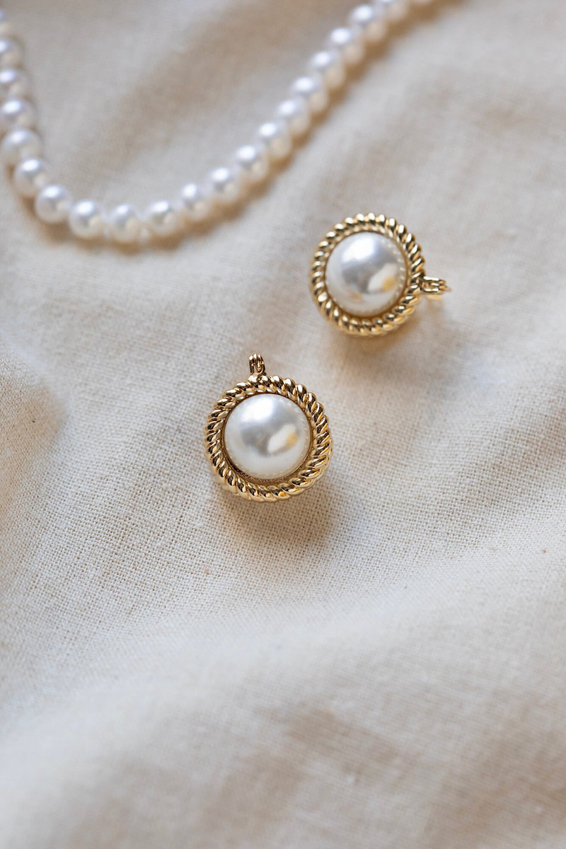 Agathe Earrings 7