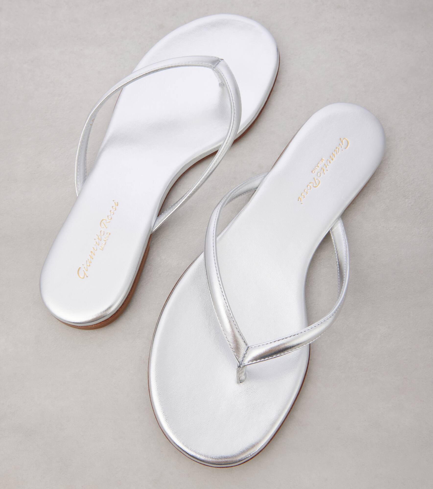 Calypso metallic leather thong sandals - 5