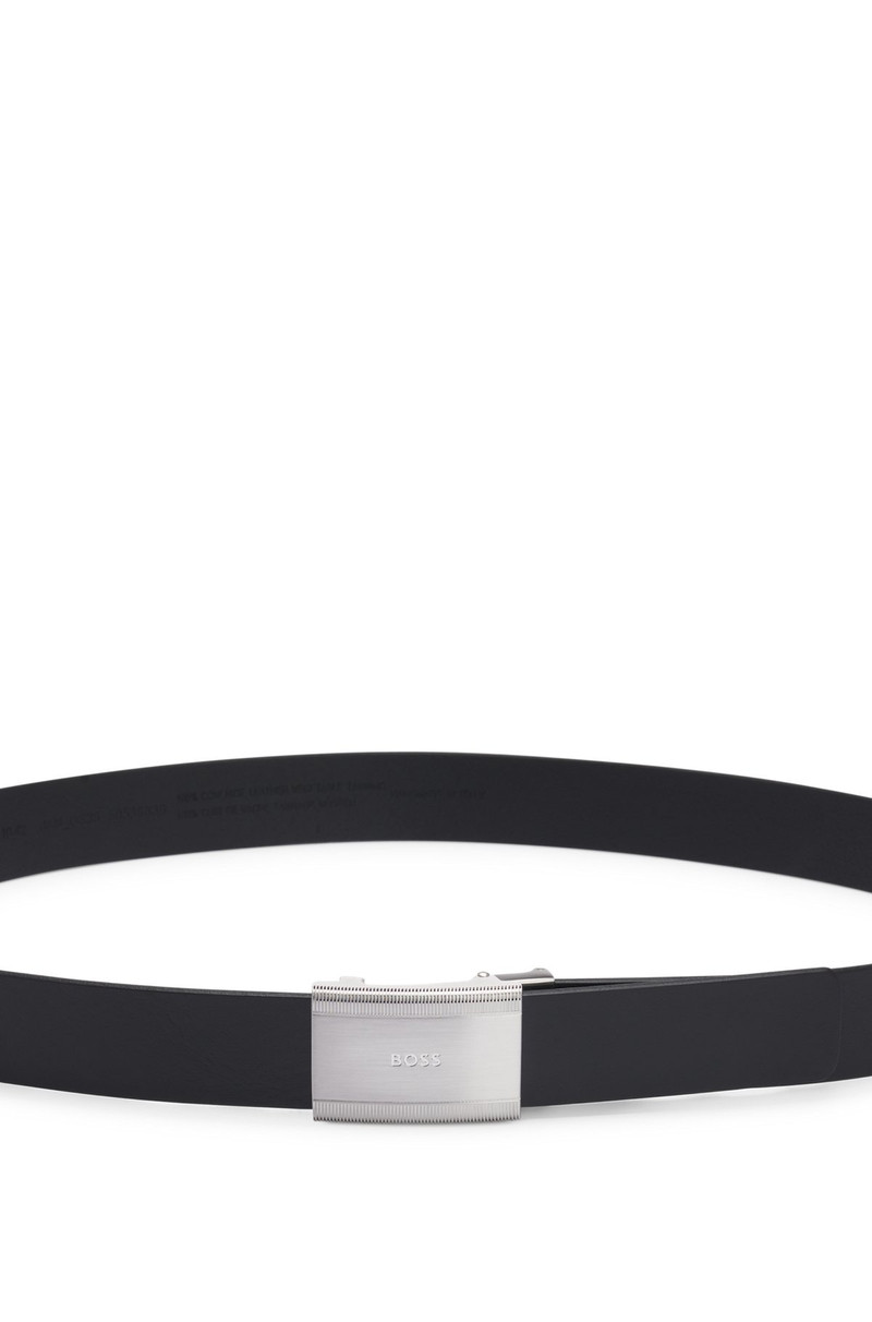 FINE-GRAIN LEATHER BELT WITH BRANDED PLAQUE BUCKLE 4