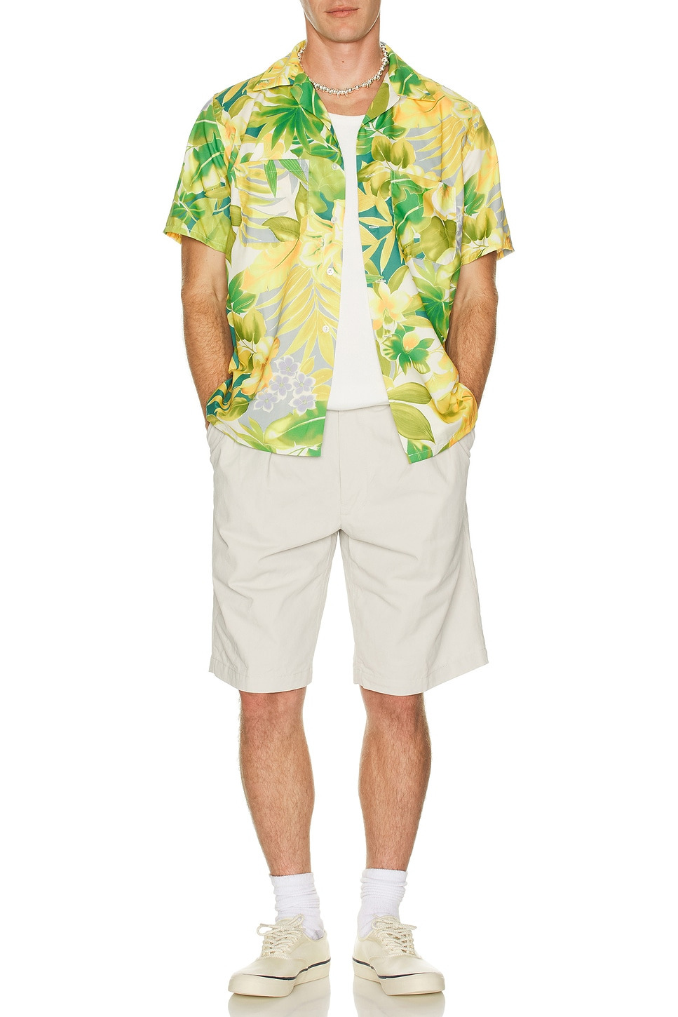 Open Collar Tropical Pattern Print - 4