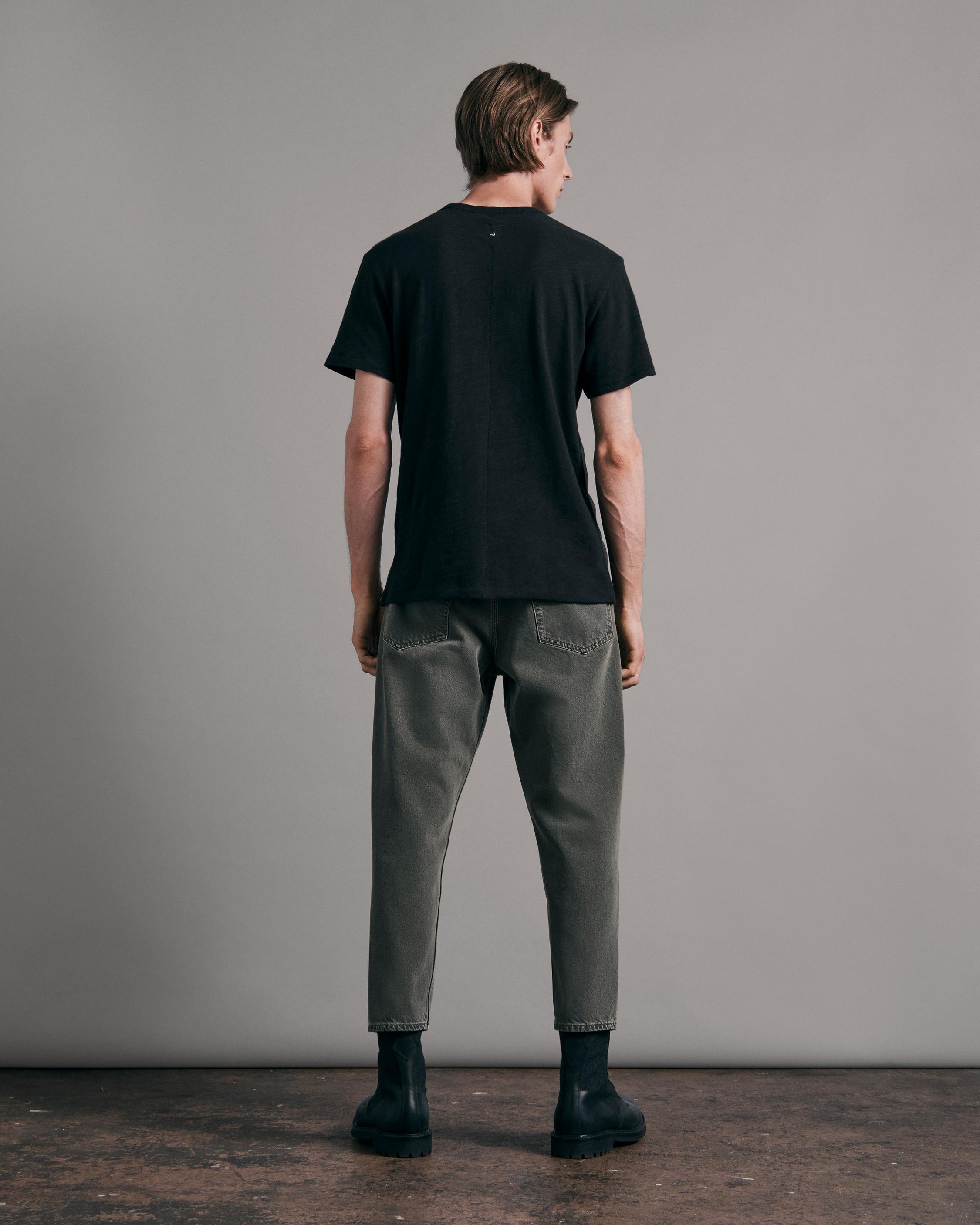 Beck Jean - Moss
Cropped Relaxed Fit Green Authentic Rigid Jean - 4